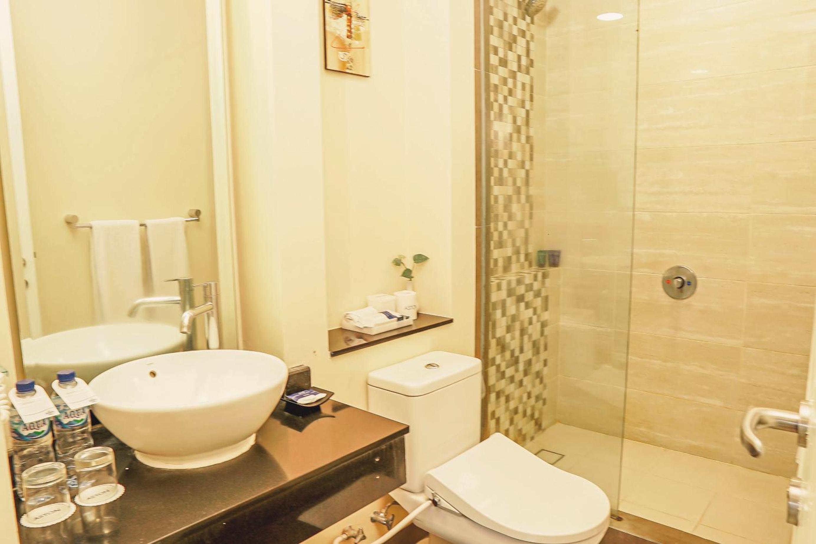 One-Bedroom Apartment - Photo 7