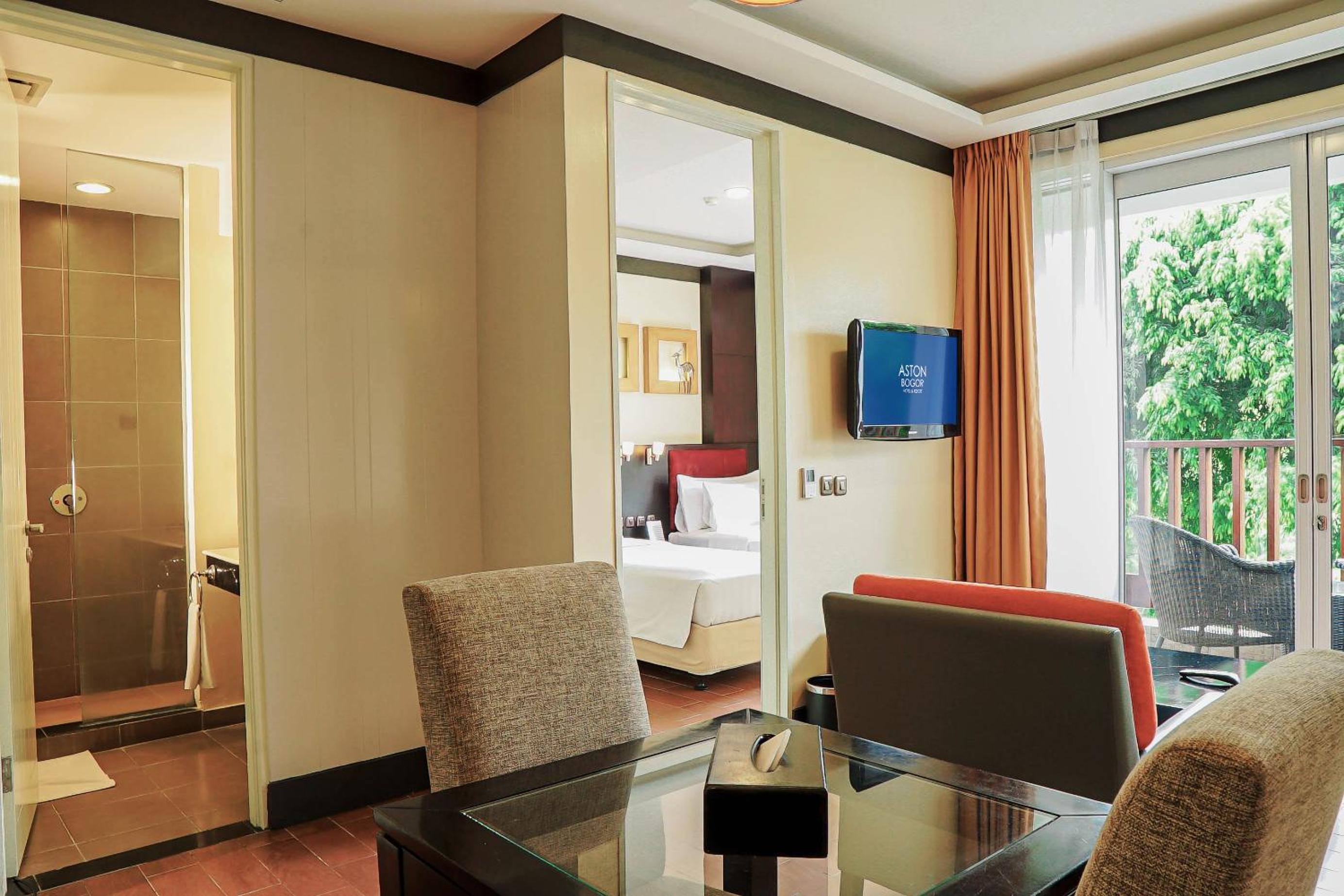 One-Bedroom Apartment - Photo 5