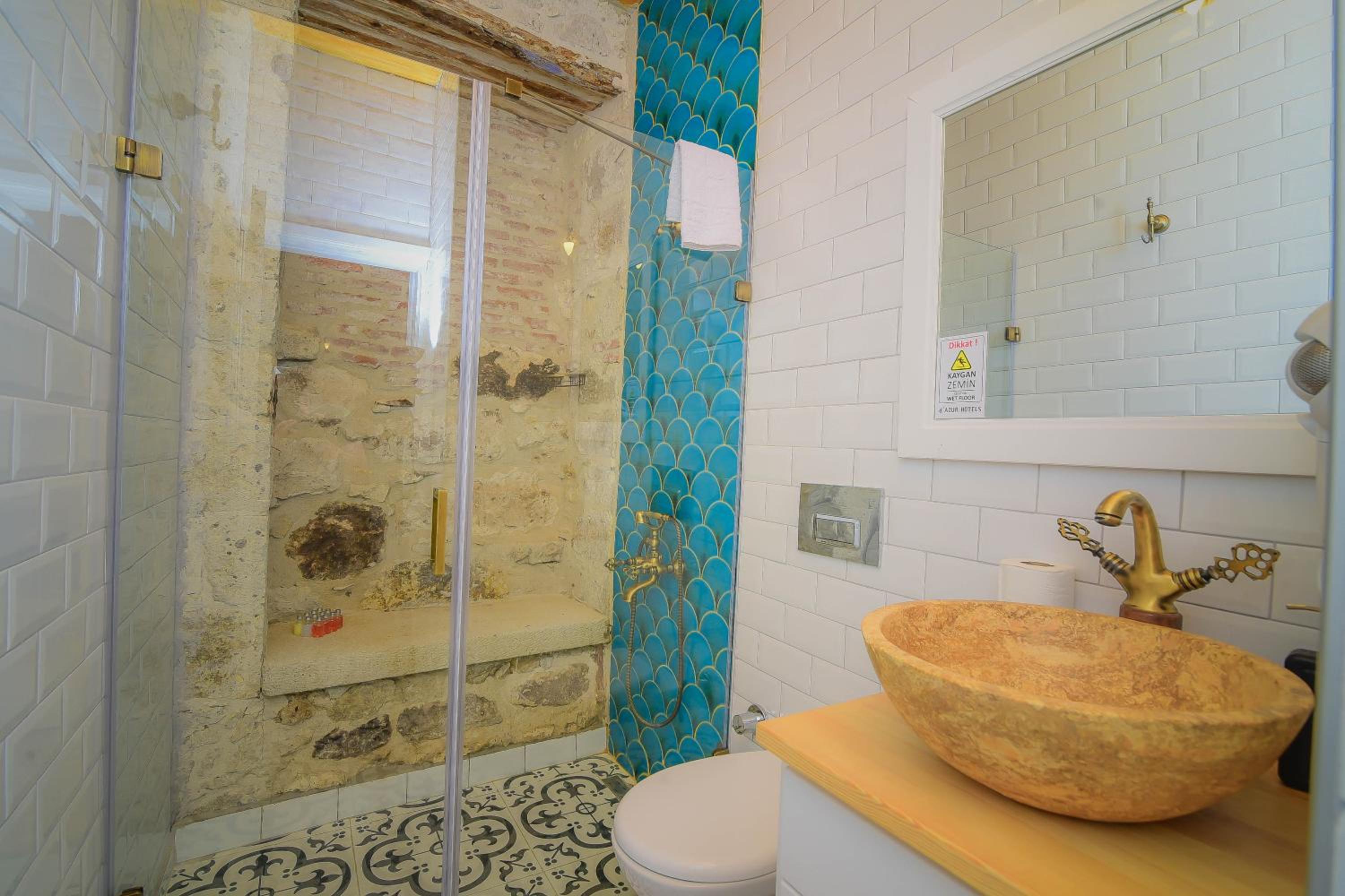  Superior Triple Room - Photo 6