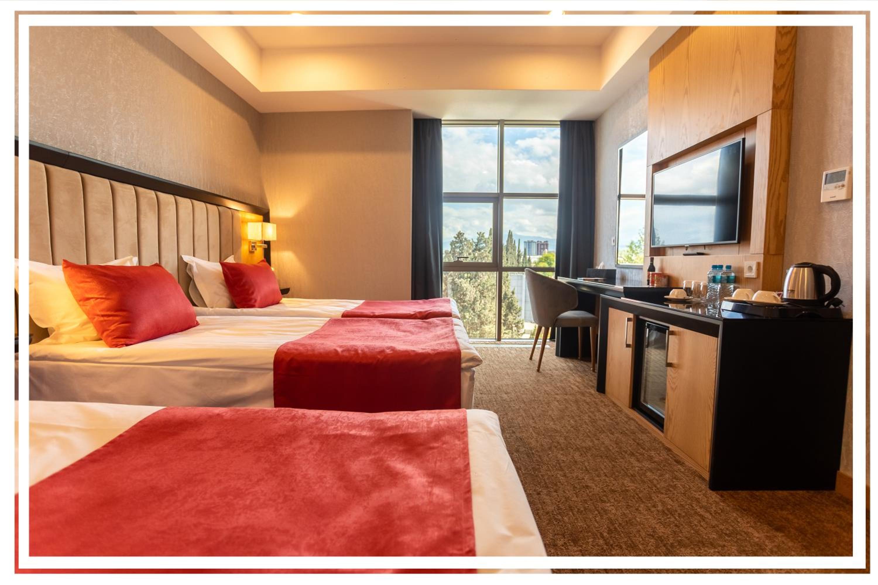 Standard Triple Room - Photo 11