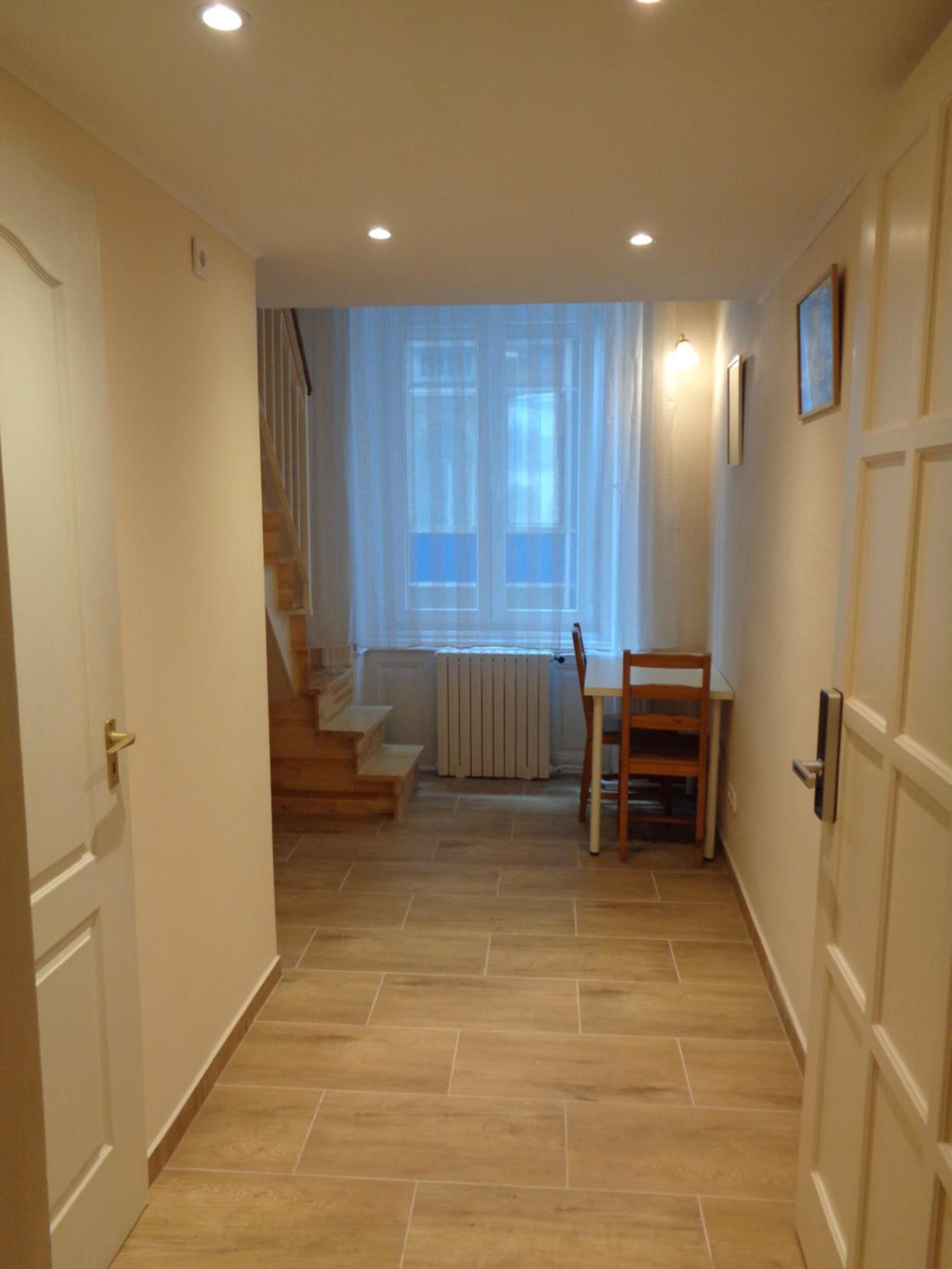 Studio Apartment - Photo 3