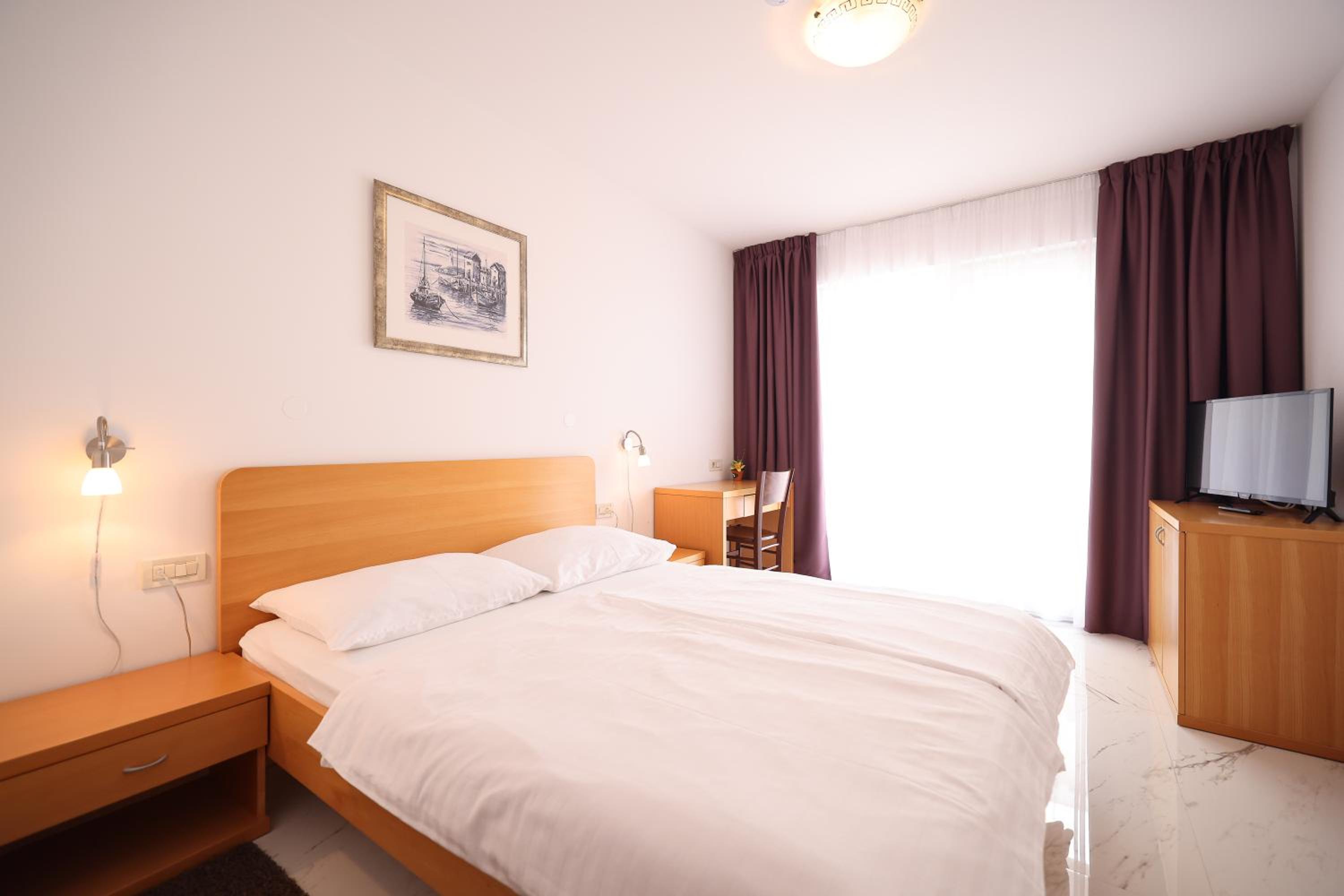 Double Room with Garden View photo 2