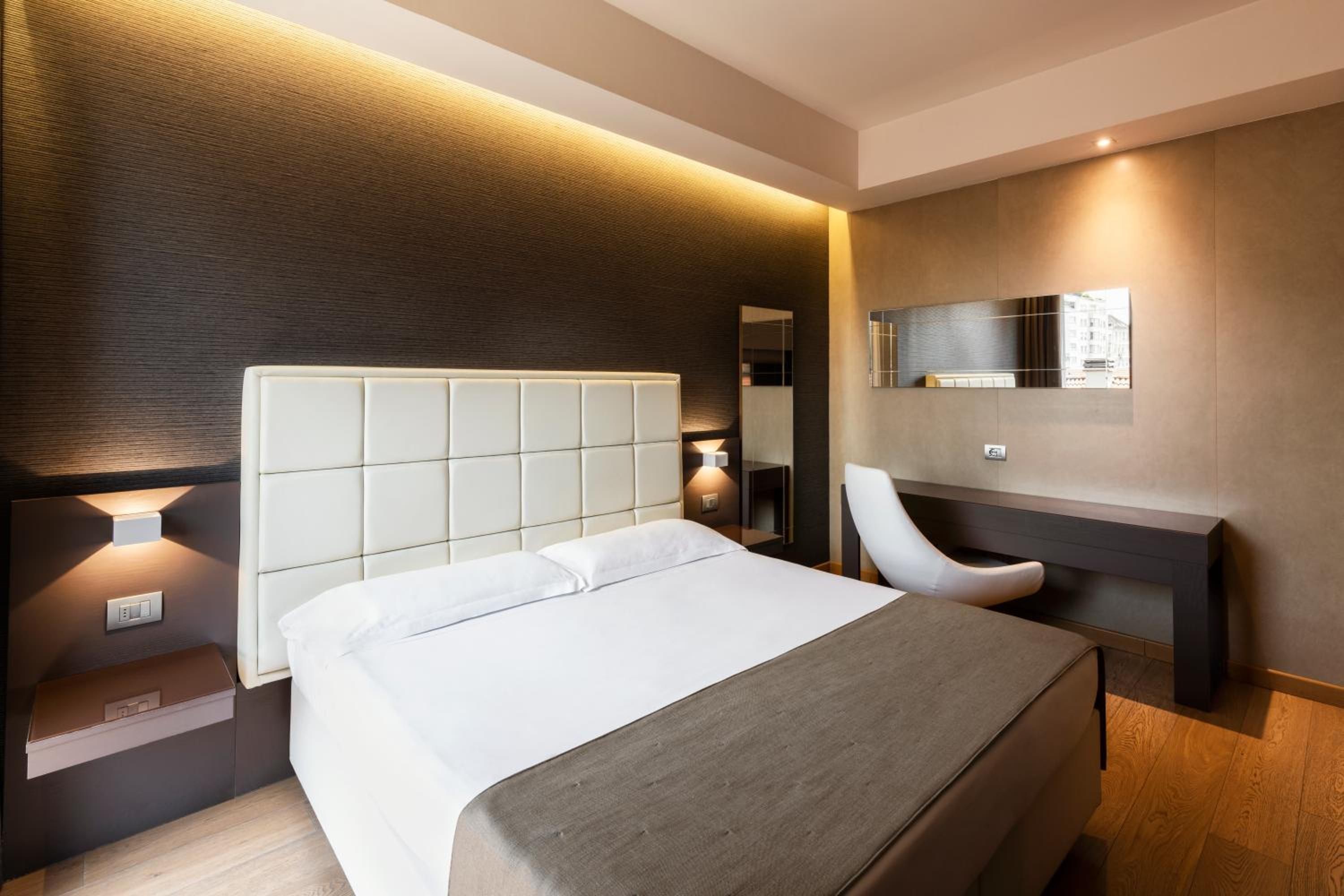 Superior Double or Twin Room photo 1