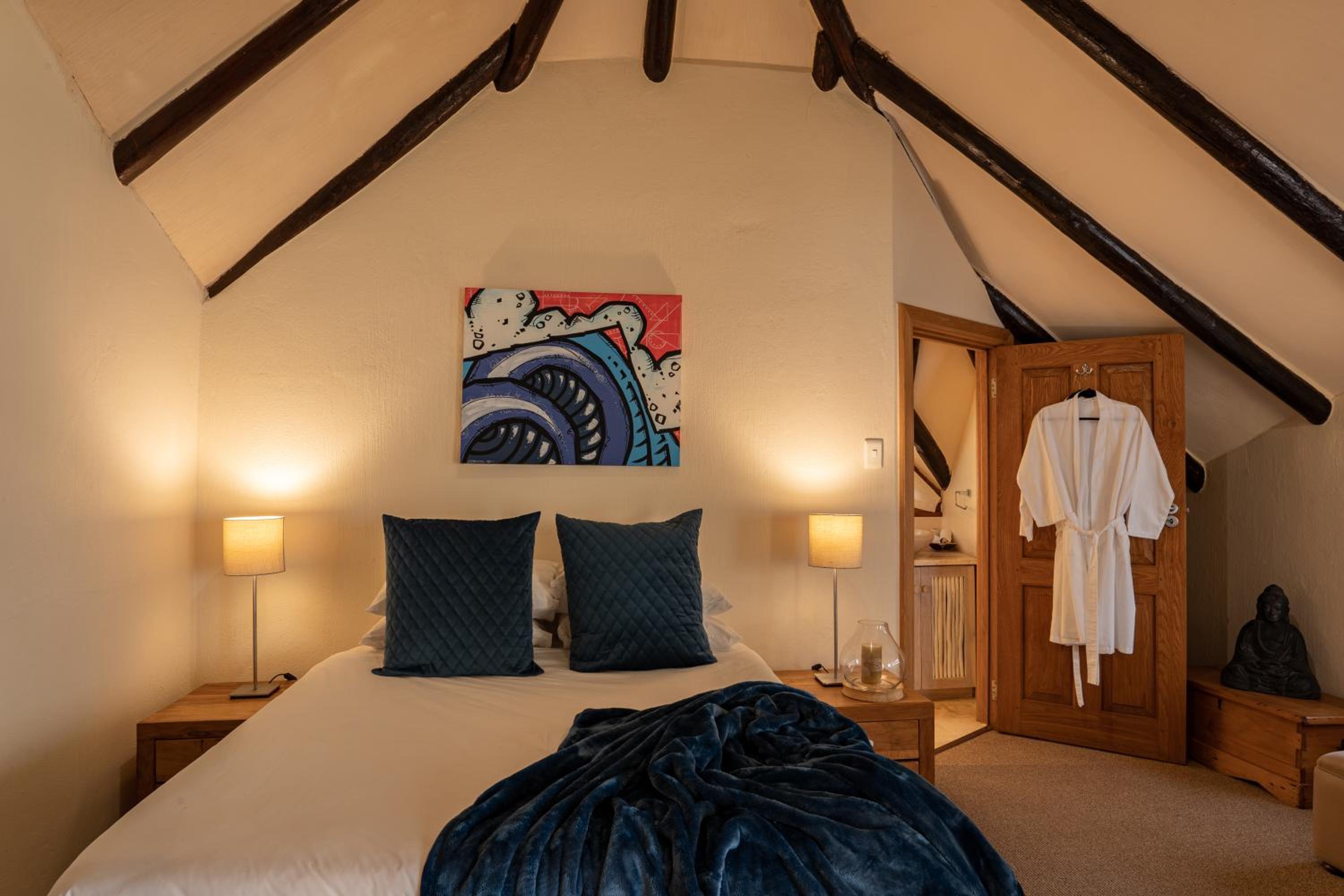 Standard Double Room (2 Adults) with balcony and sea view photo 2