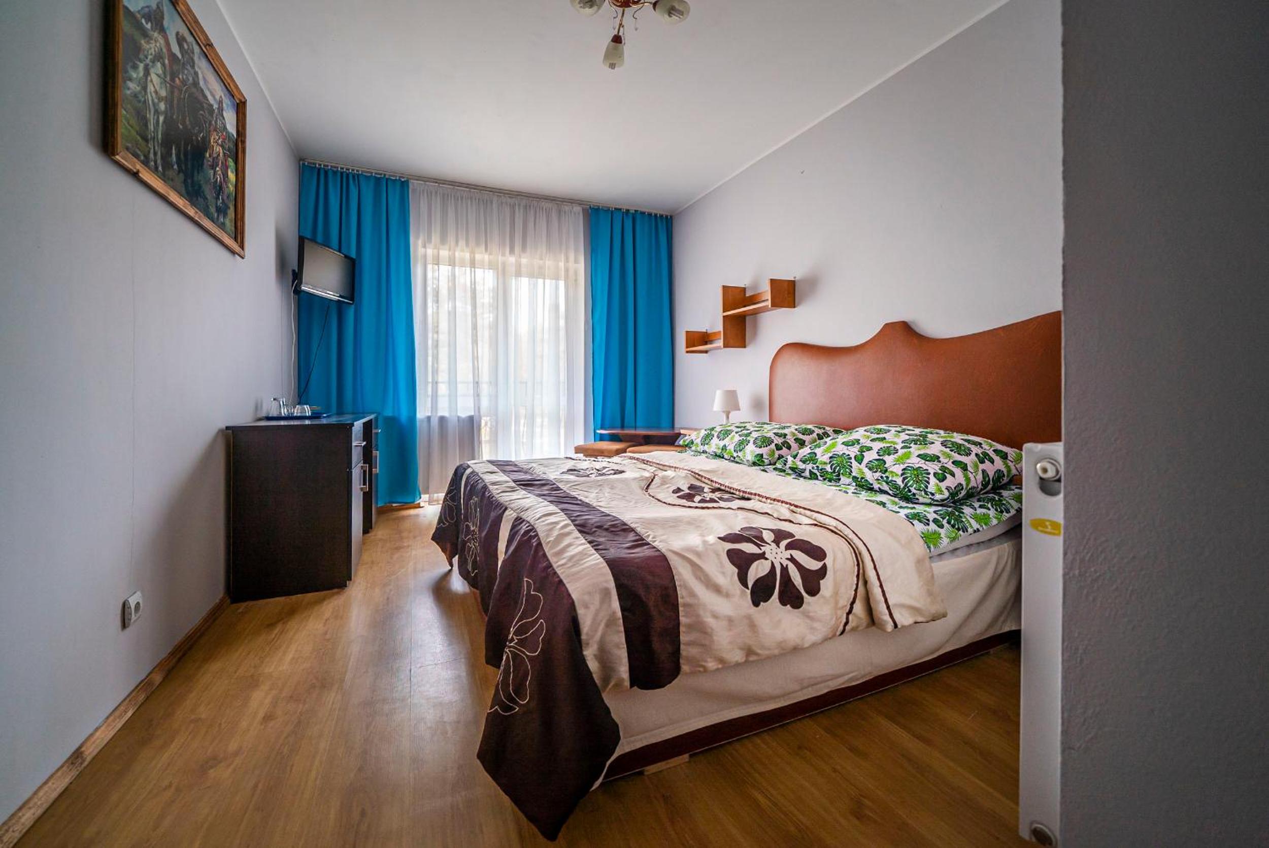 Double Room with Balcony - Photo 1