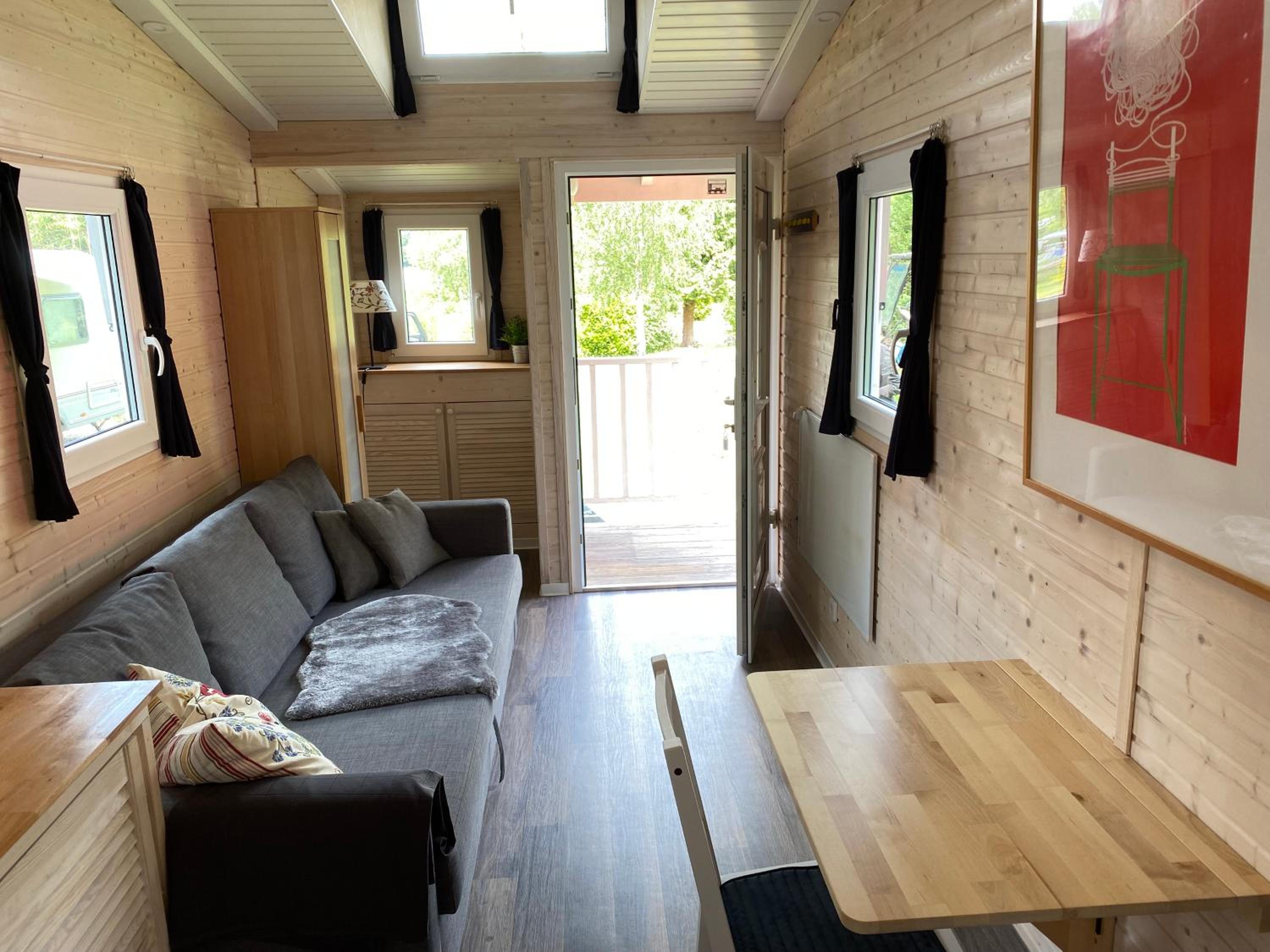 Mobile Home photo 1