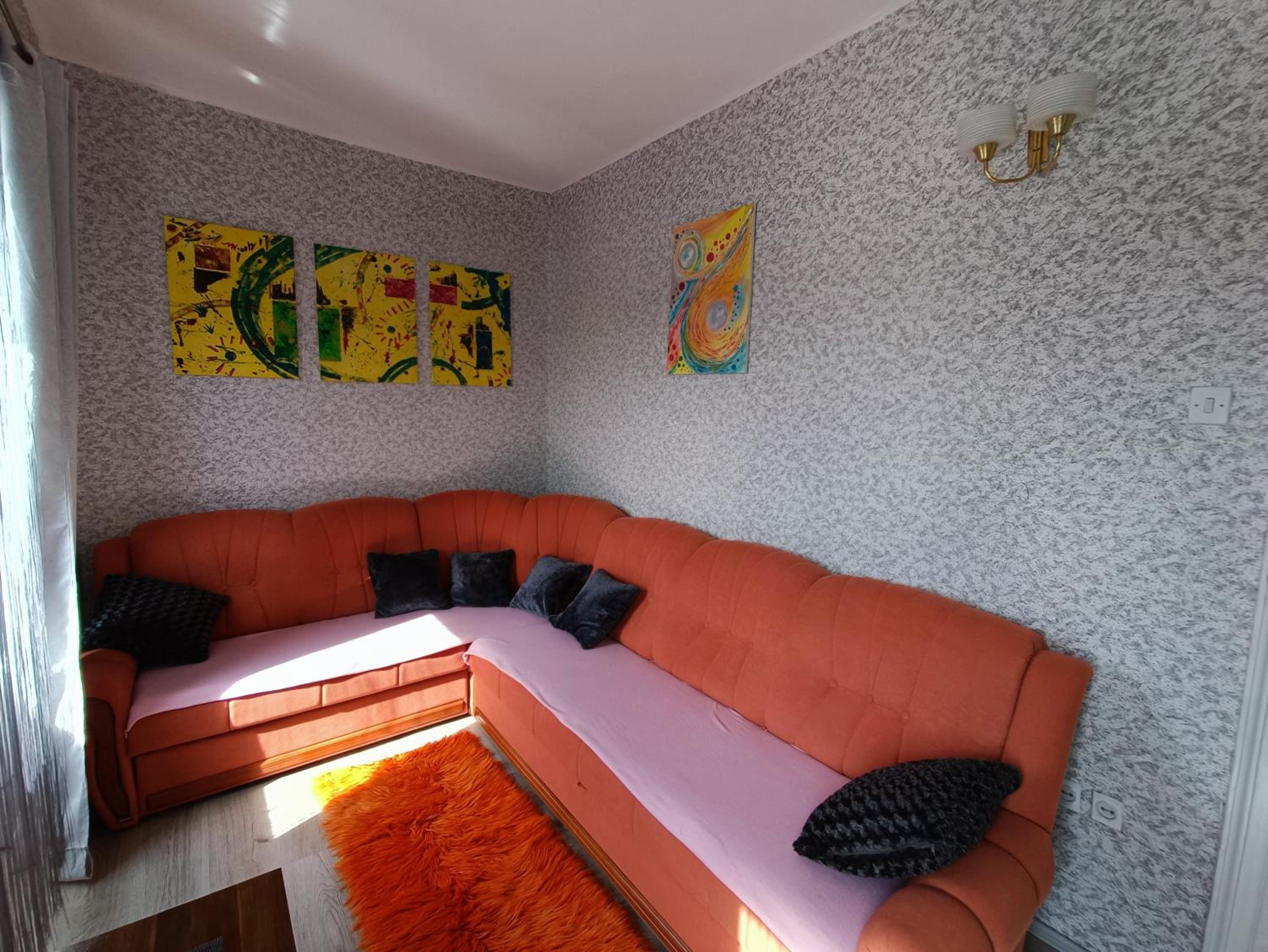 Studio Apartment photo 3