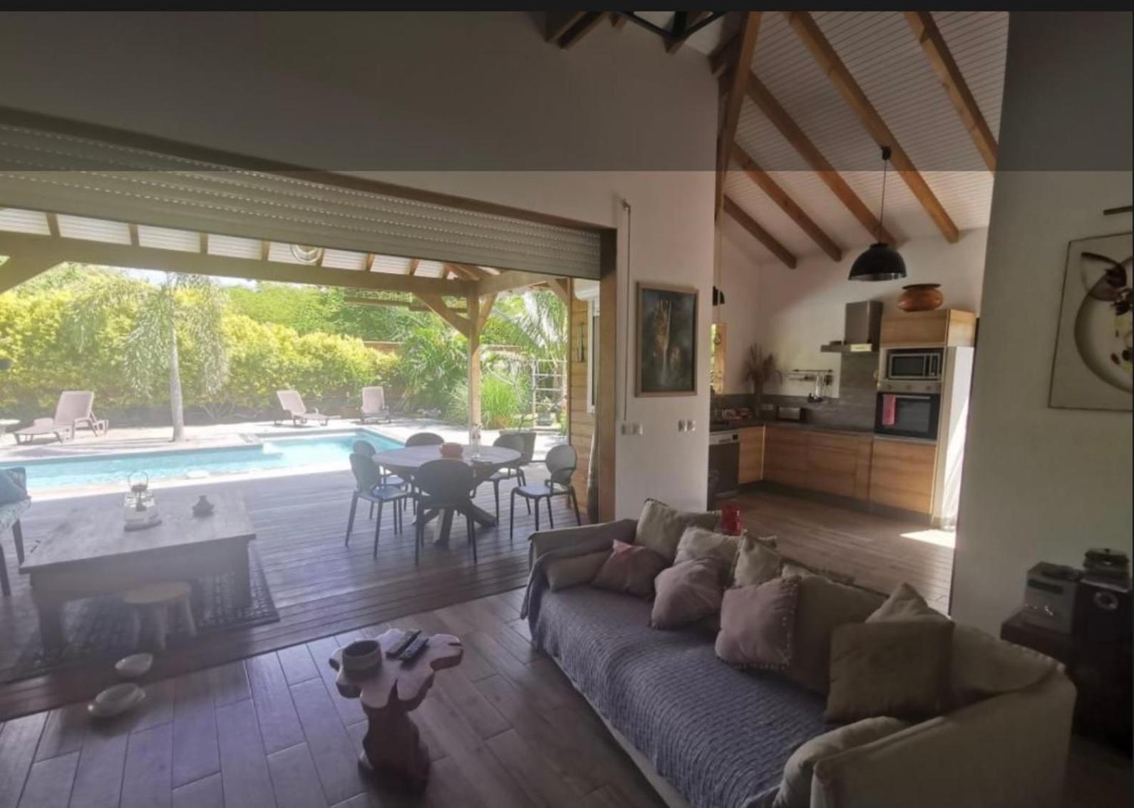Three-Bedroom Villa photo 1