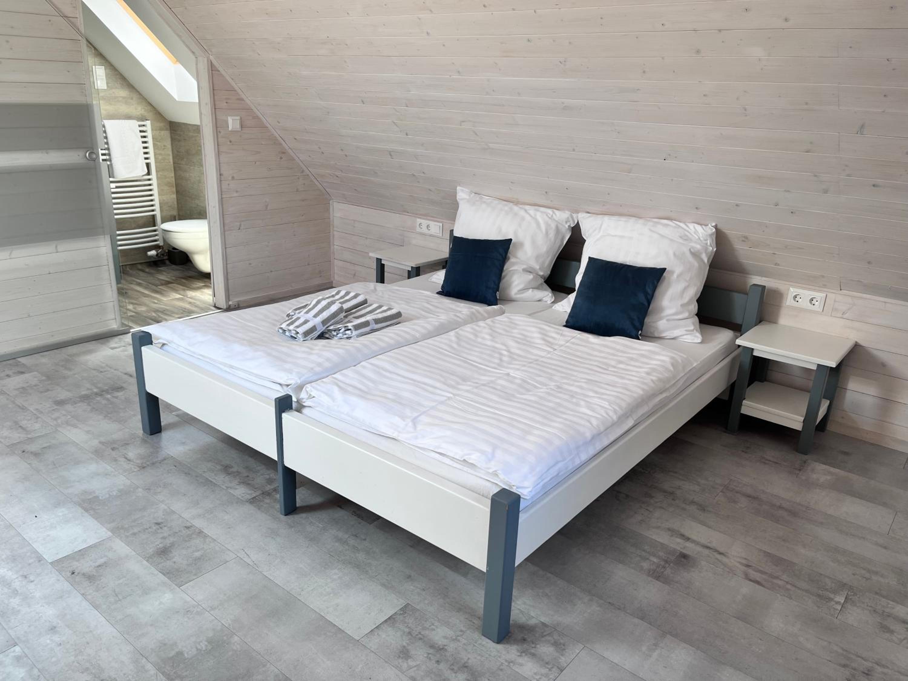 Standard Triple Room photo 2