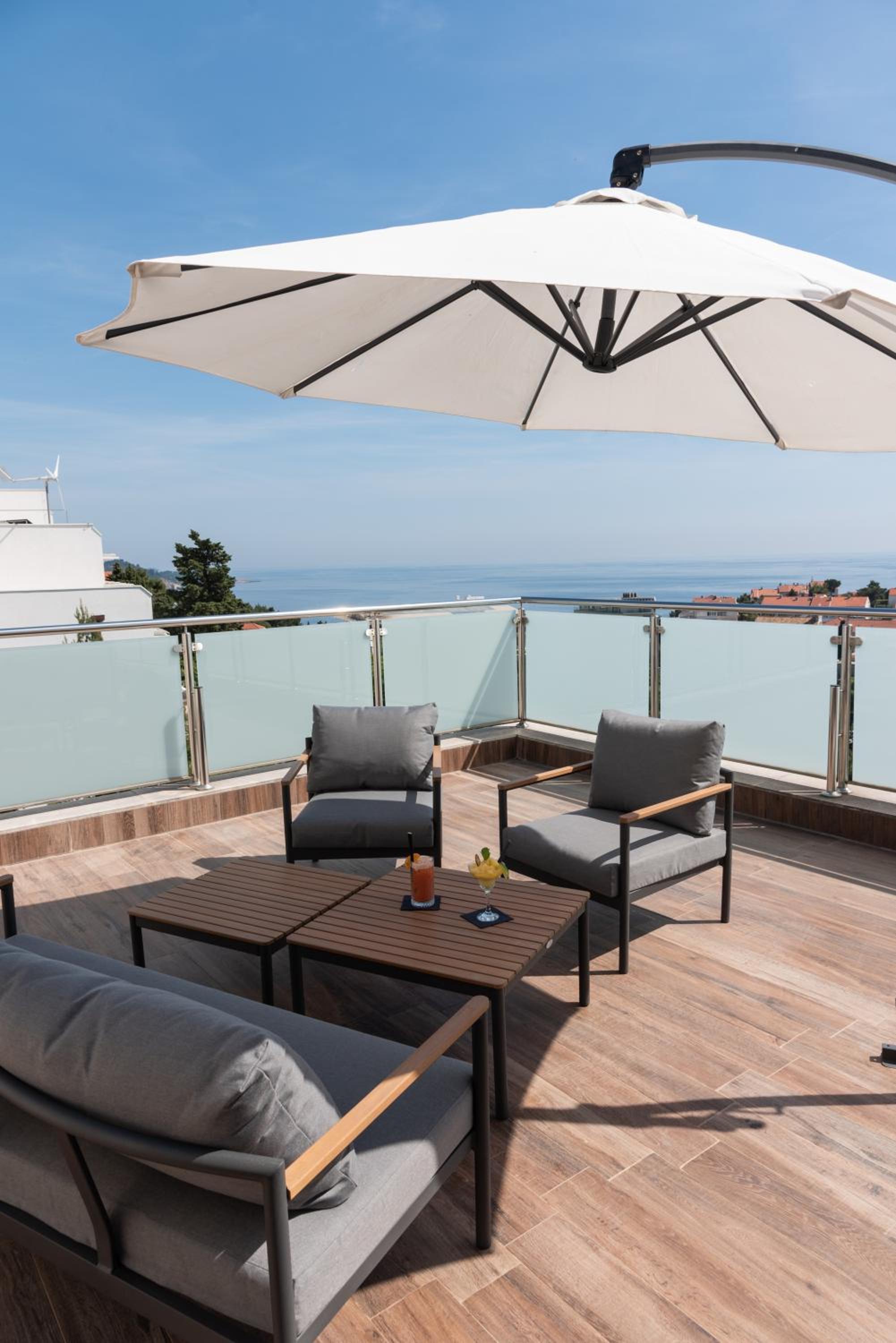 Penthouse Apartment thumbnail 5