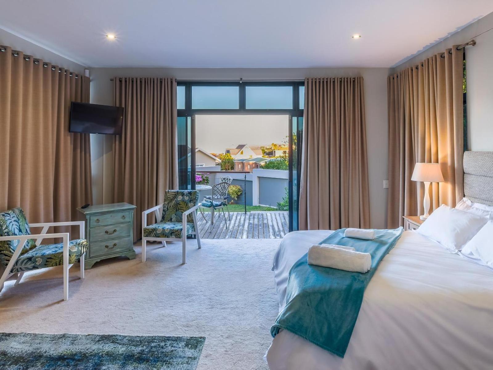 Deluxe Suite - Photo 5