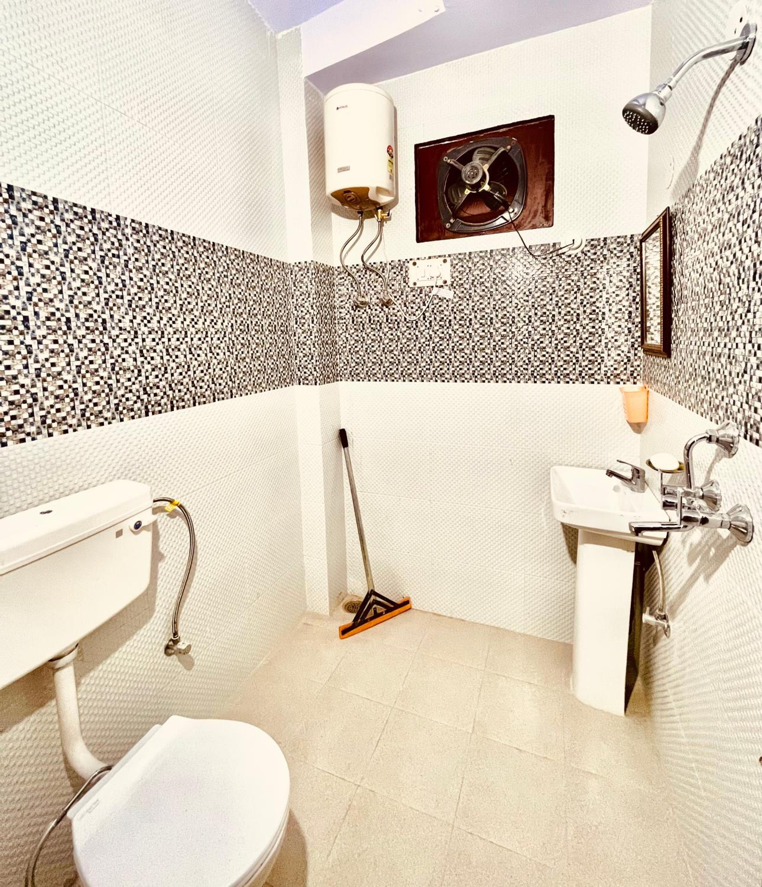 Deluxe Family Suite photo 2