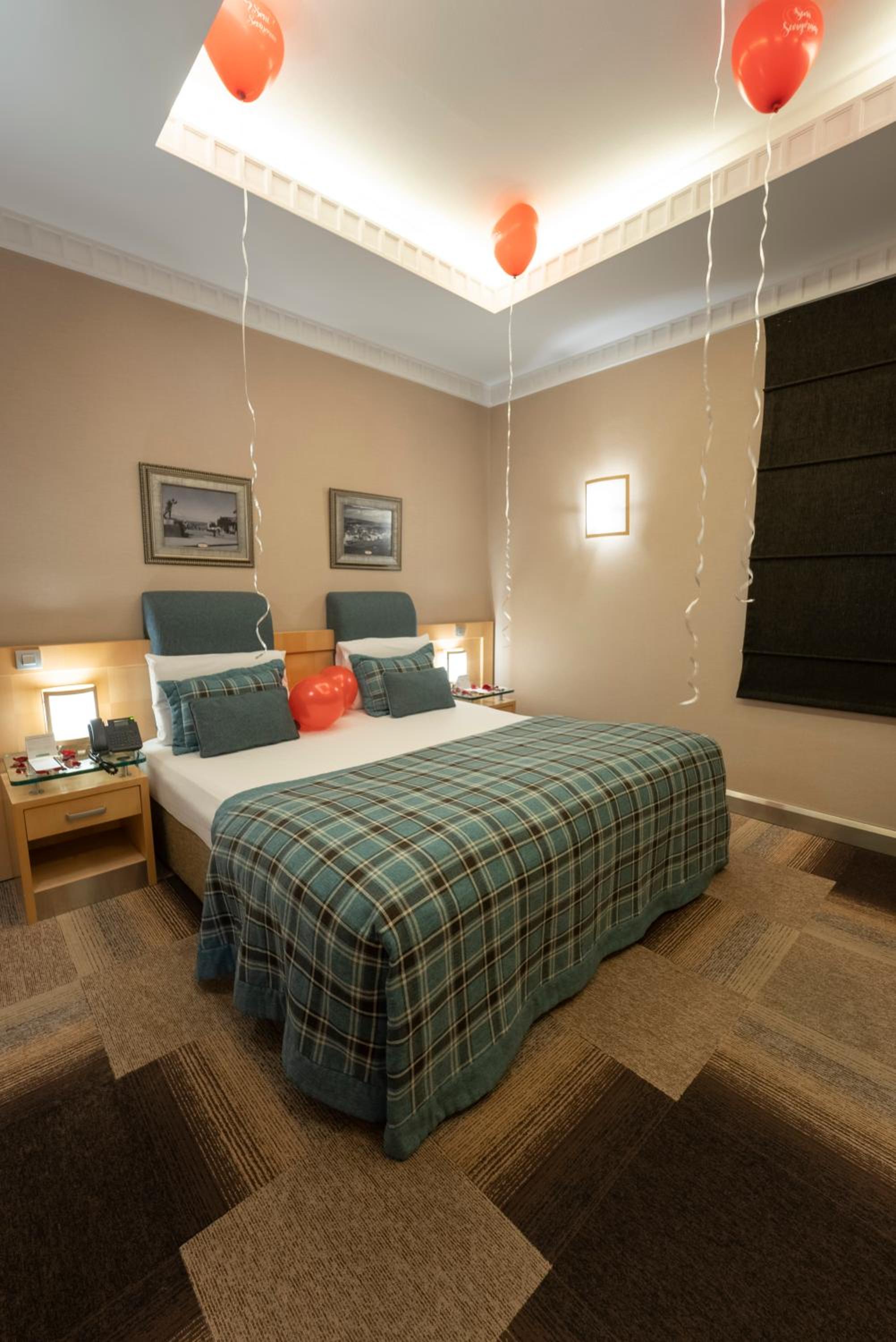 Honeymoon Suite photo 1