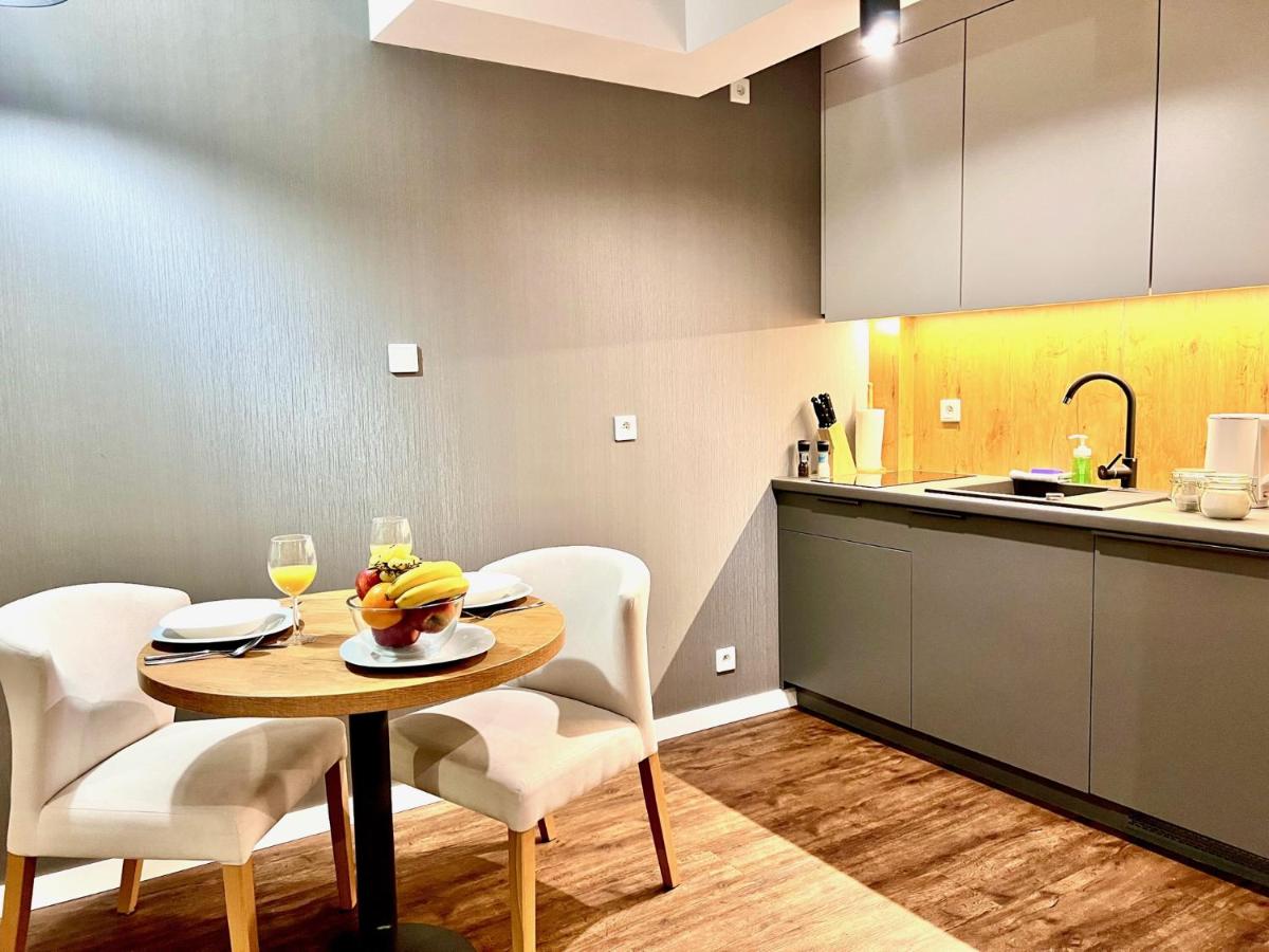 One-Bedroom Apartment - Photo 17