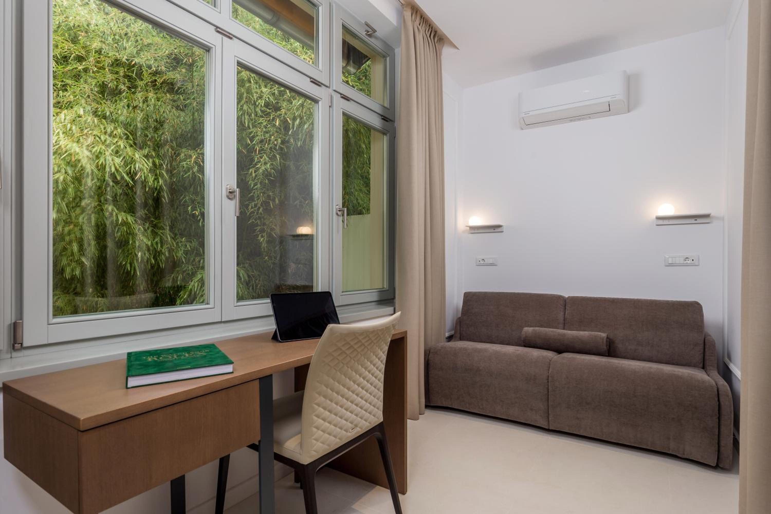 Apartment with Garden View - Photo 10