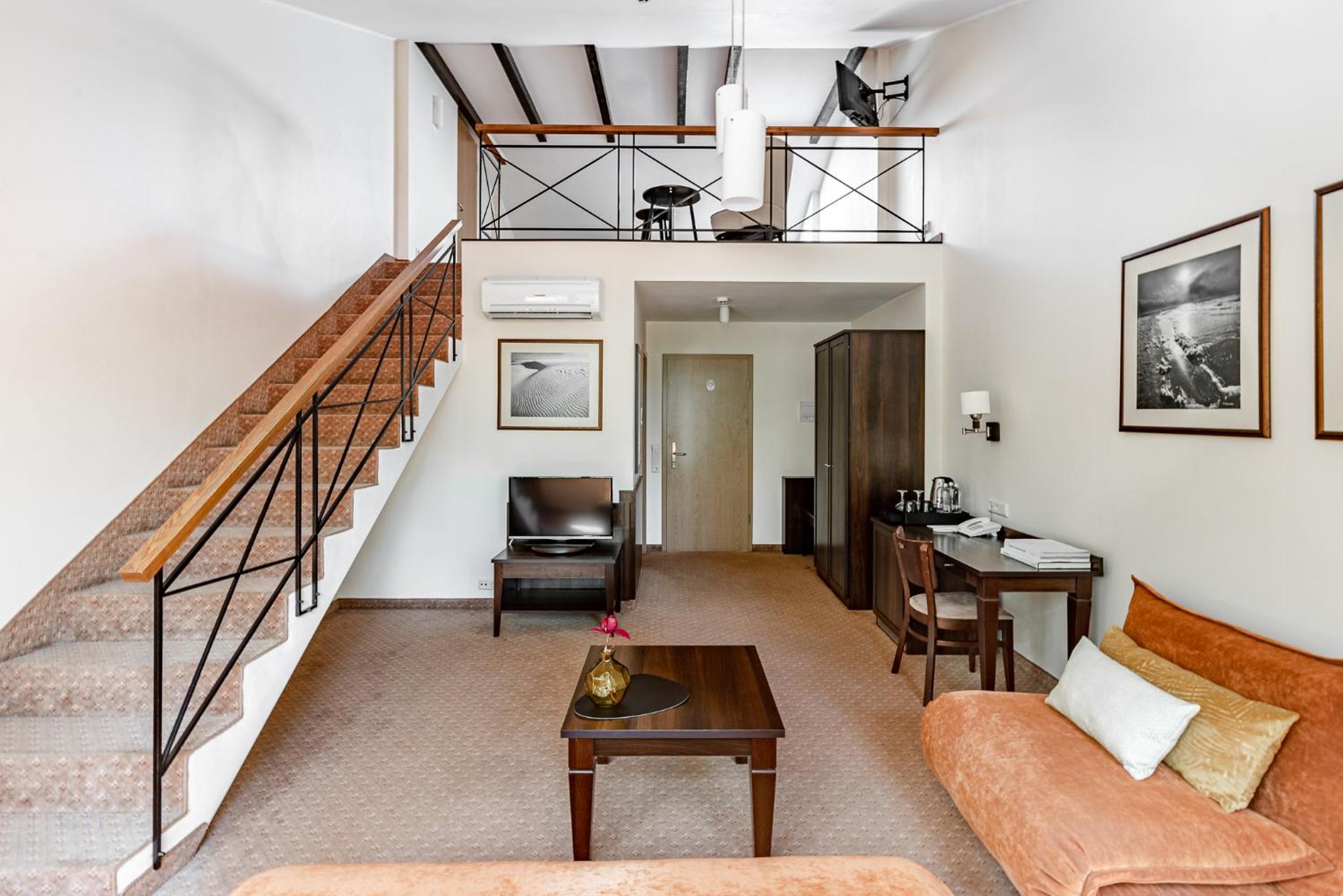 Superior Duplex Apartment with Spa Access - Photo 15