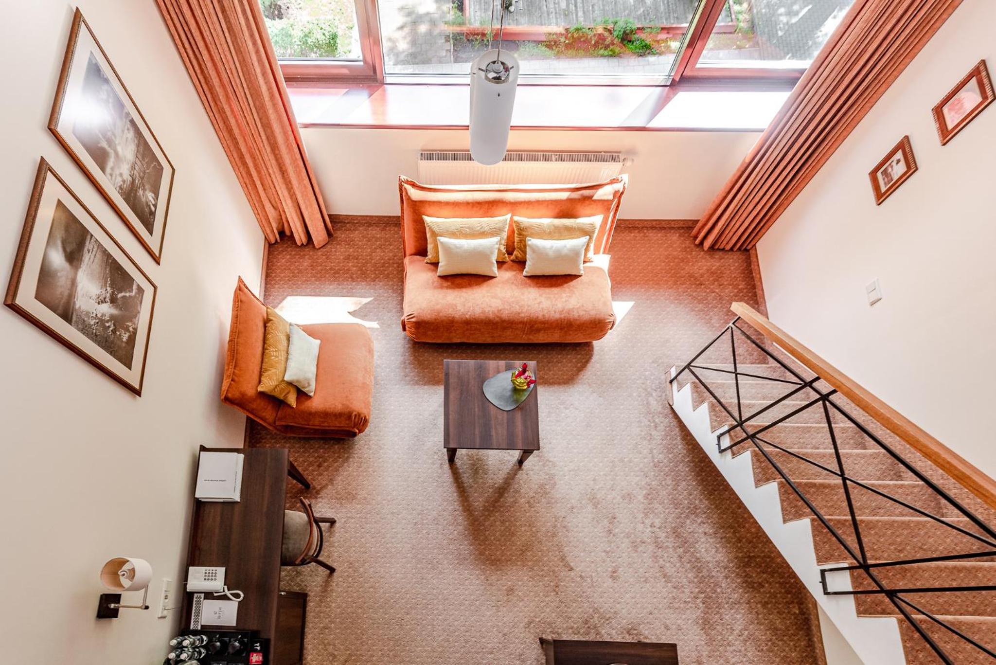 Superior Duplex Apartment with Spa Access - Photo 7