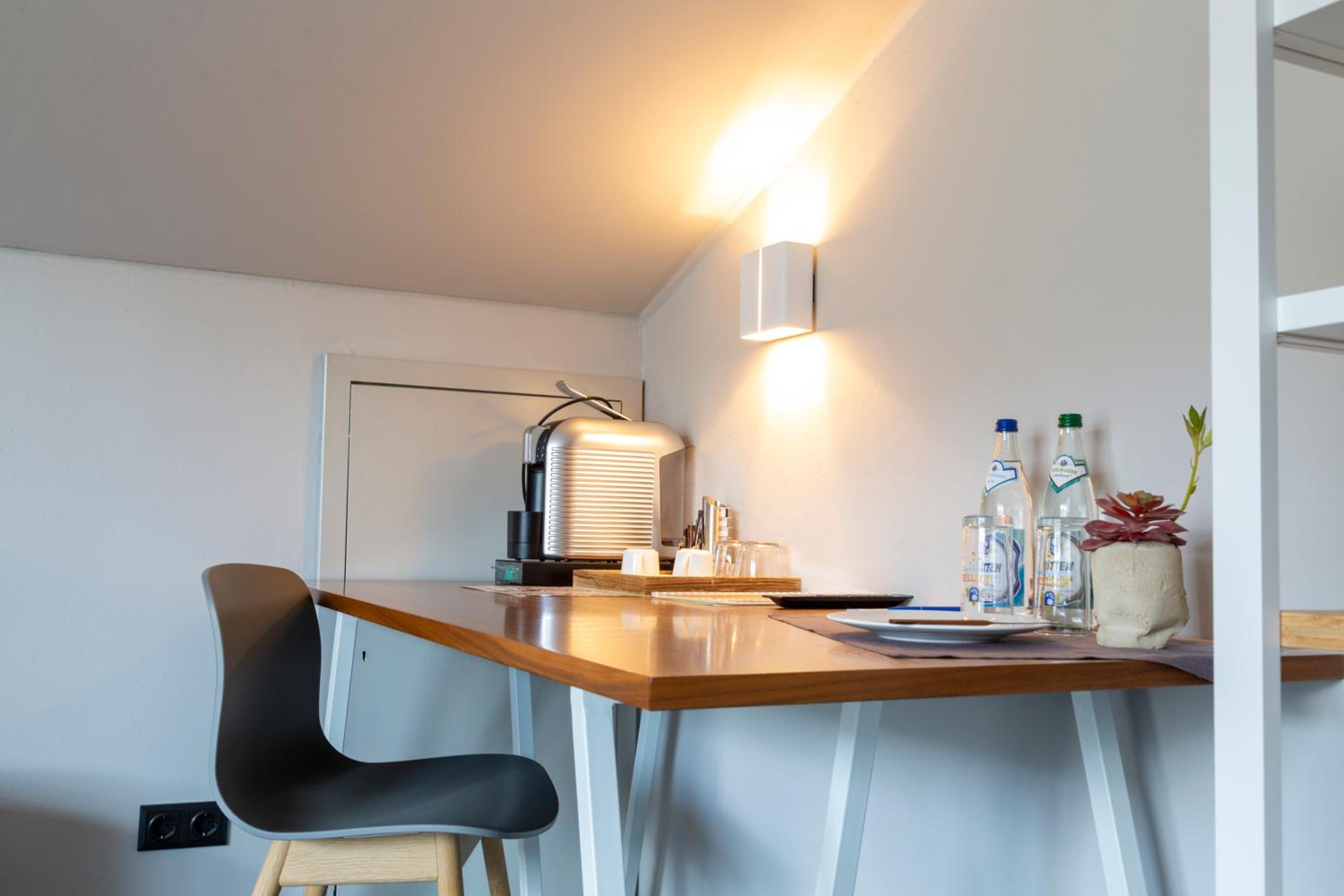 Junior Suite with Balcony, photo 7