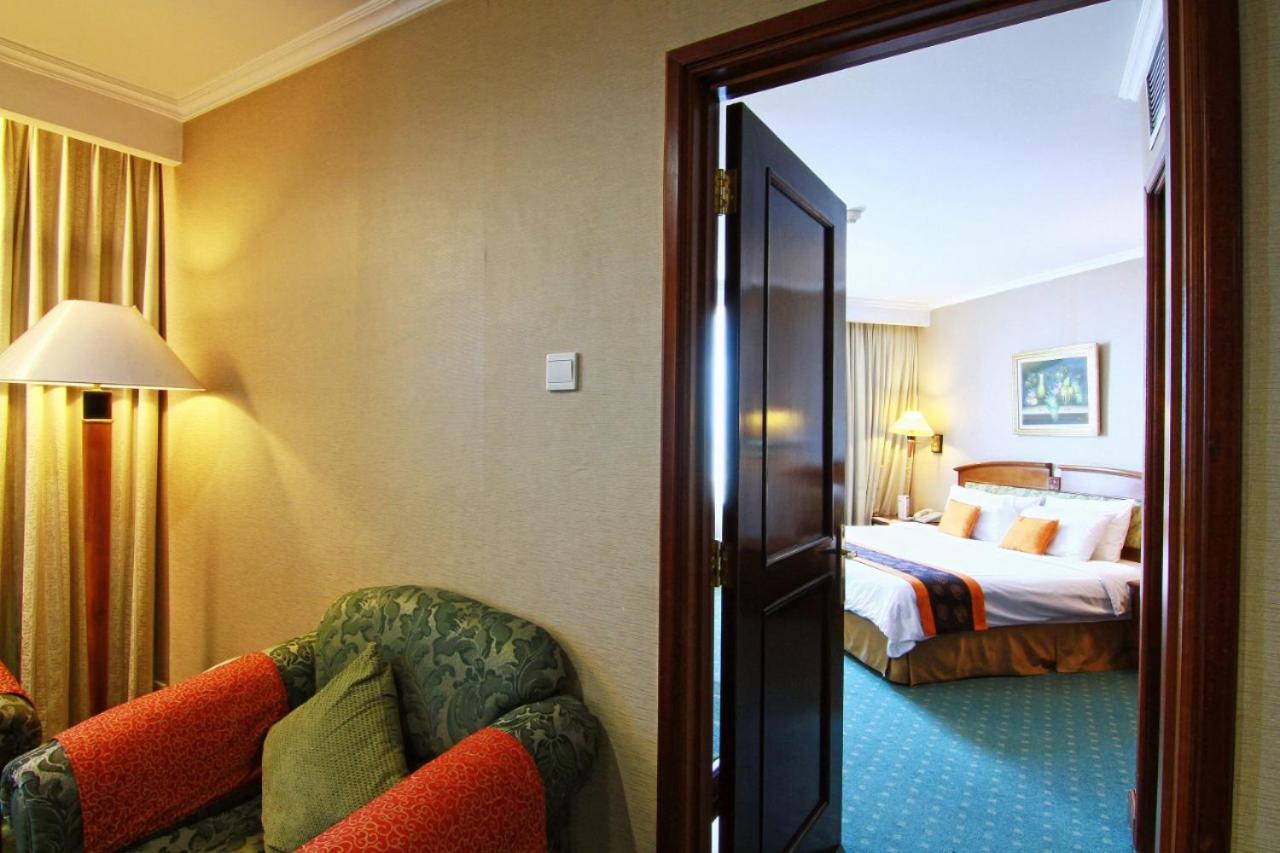 Suite - Photo 4