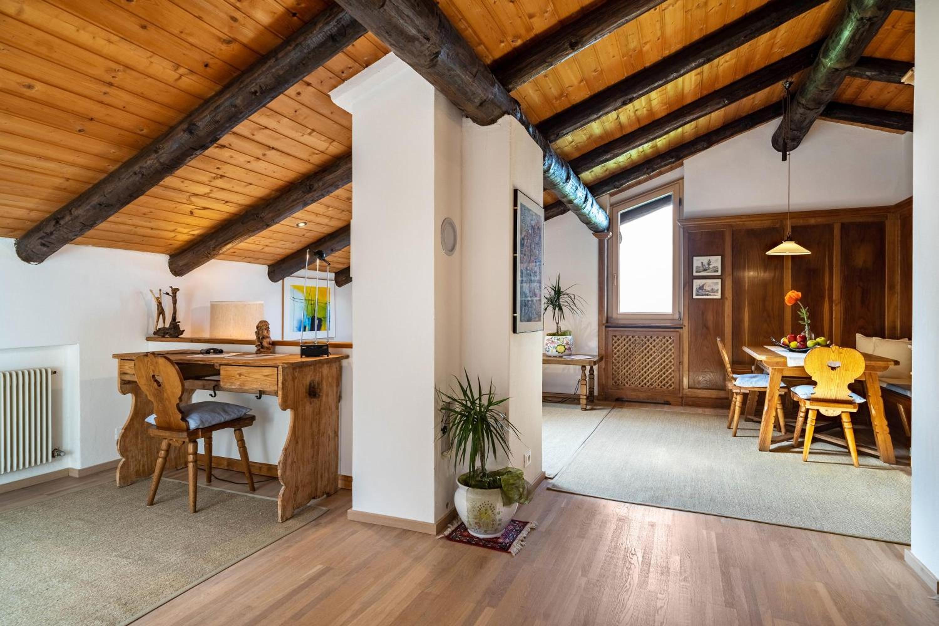 Two-Bedroom Deluxe Apartment with Garden View