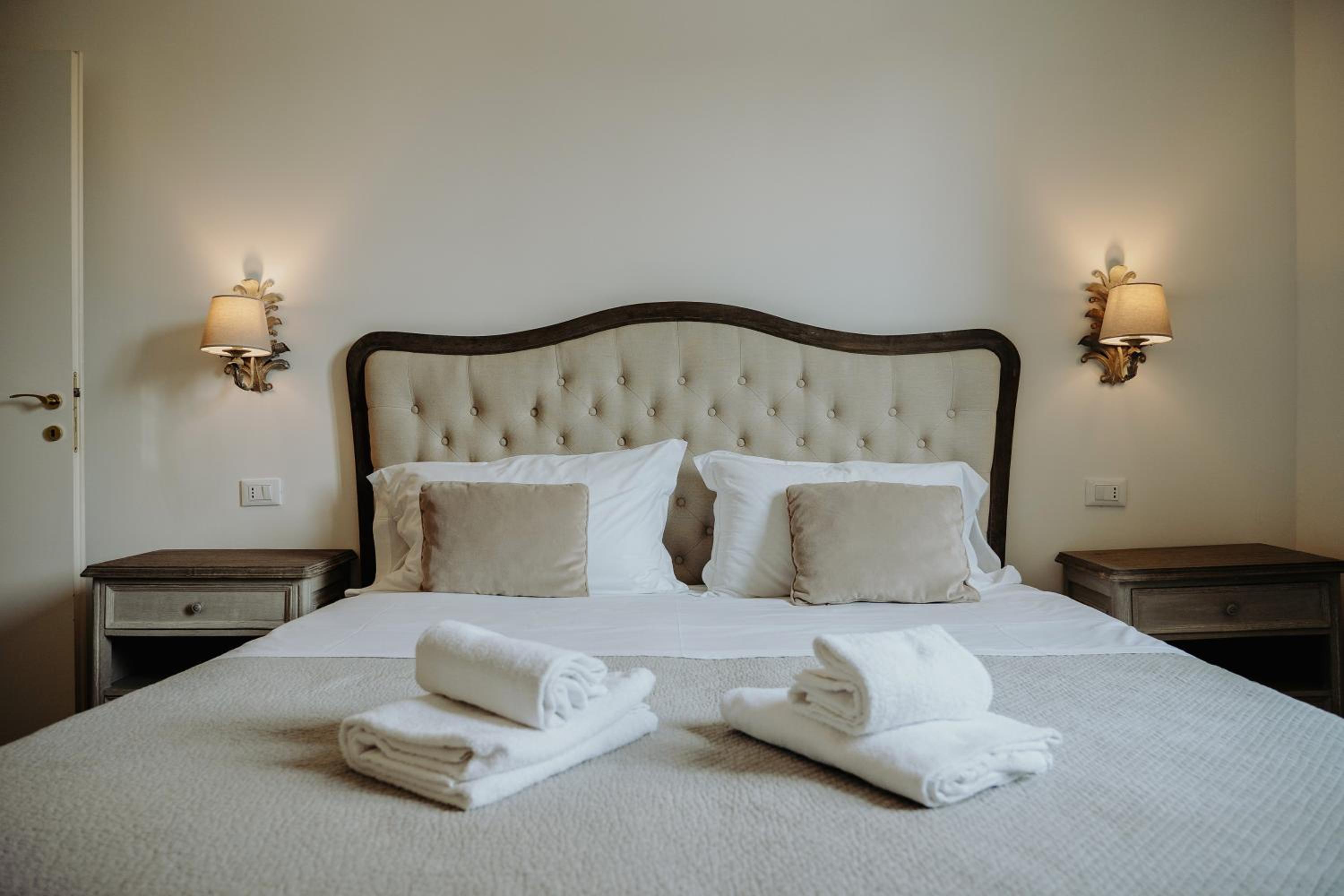Deluxe Family Suite photo 1
