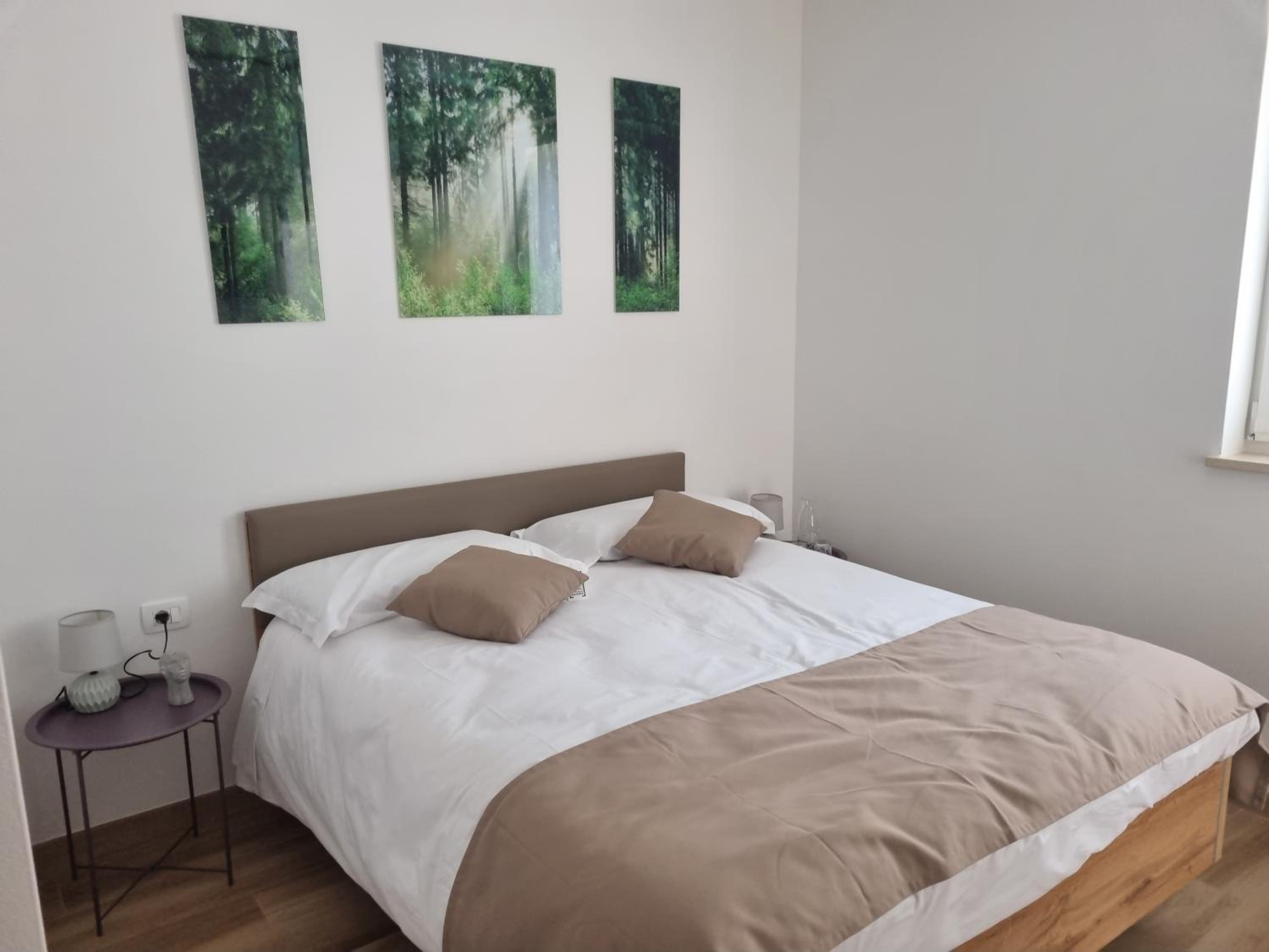 Deluxe Room - Photo 20