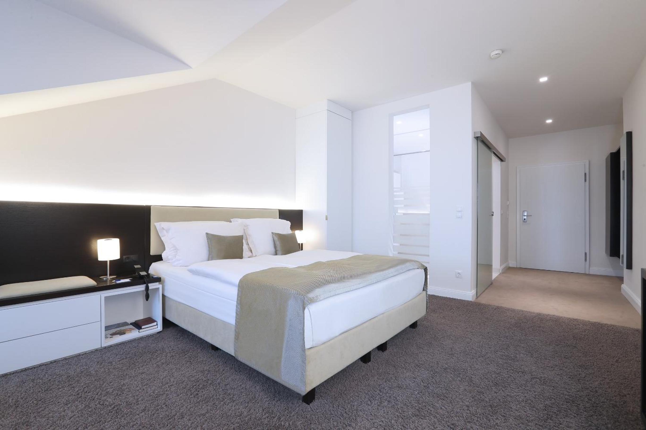Double Room photo 2
