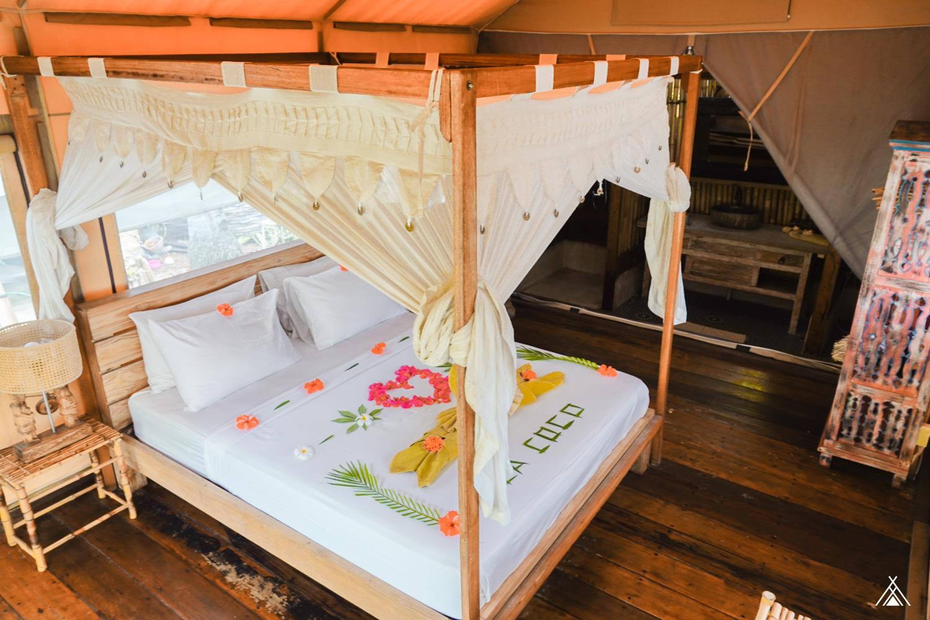 Luxury Glamping Tent - Photo 18