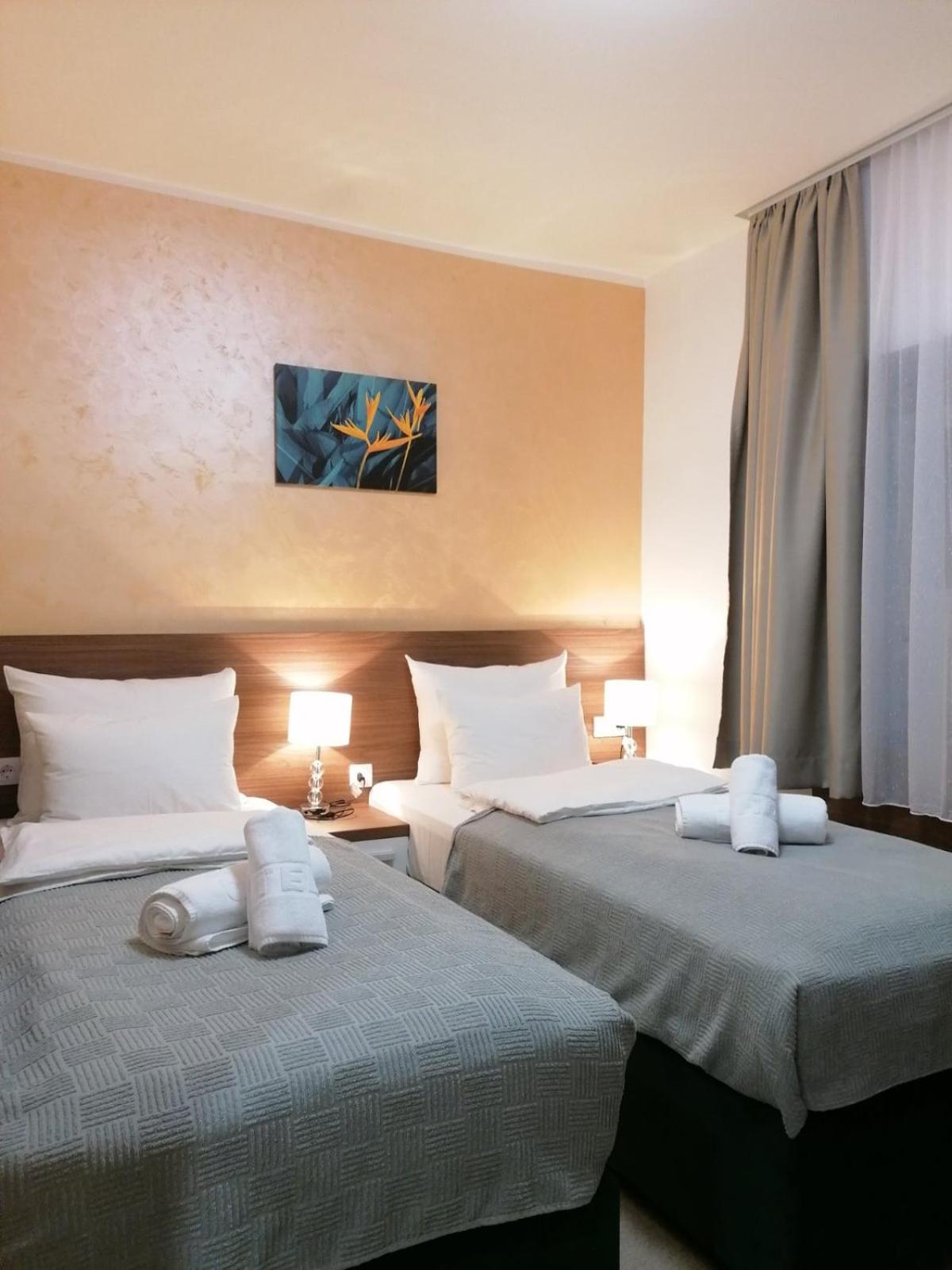 Double or Twin Room photo 1
