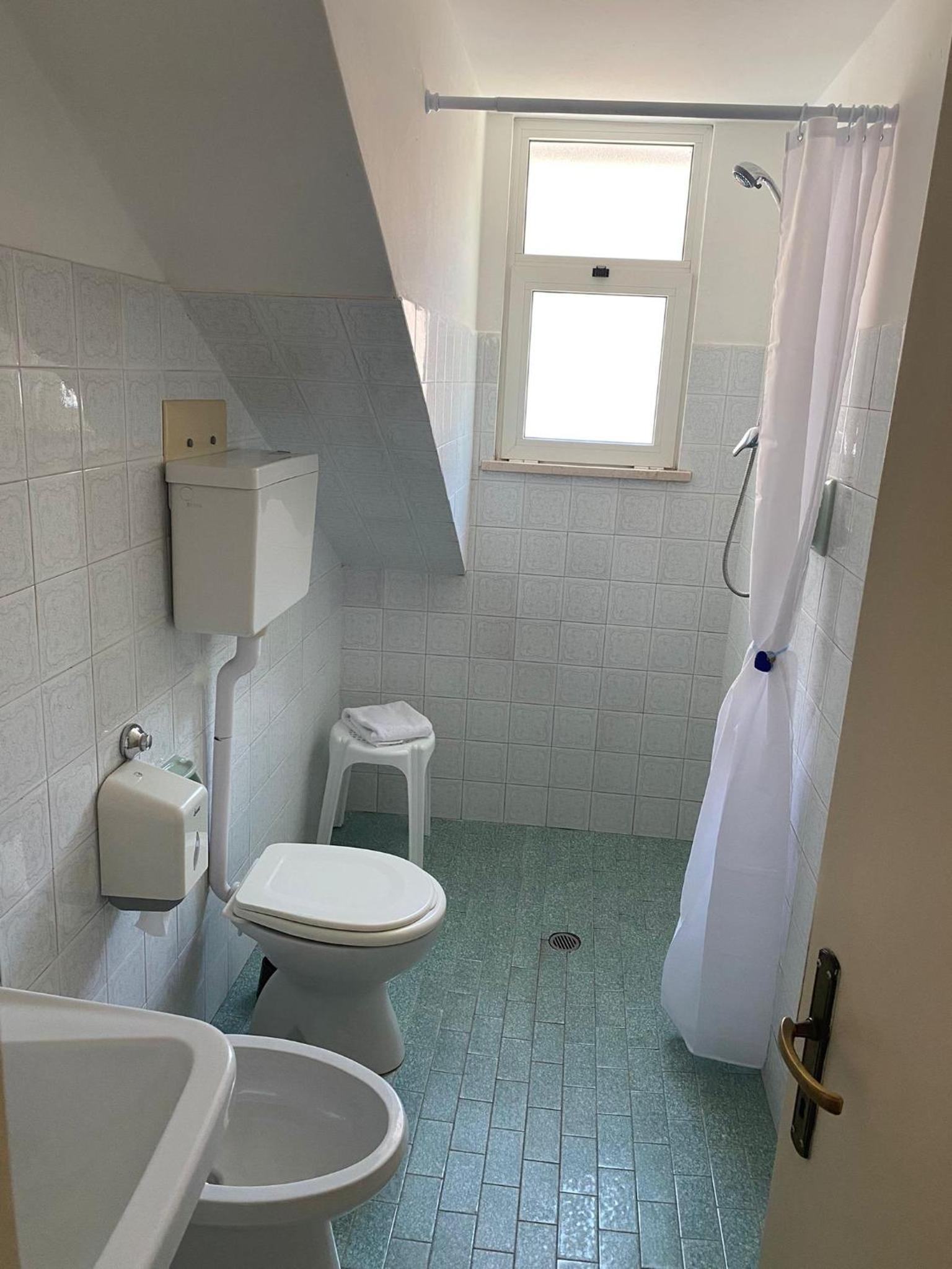 Two Connecting Rooms - Photo 4