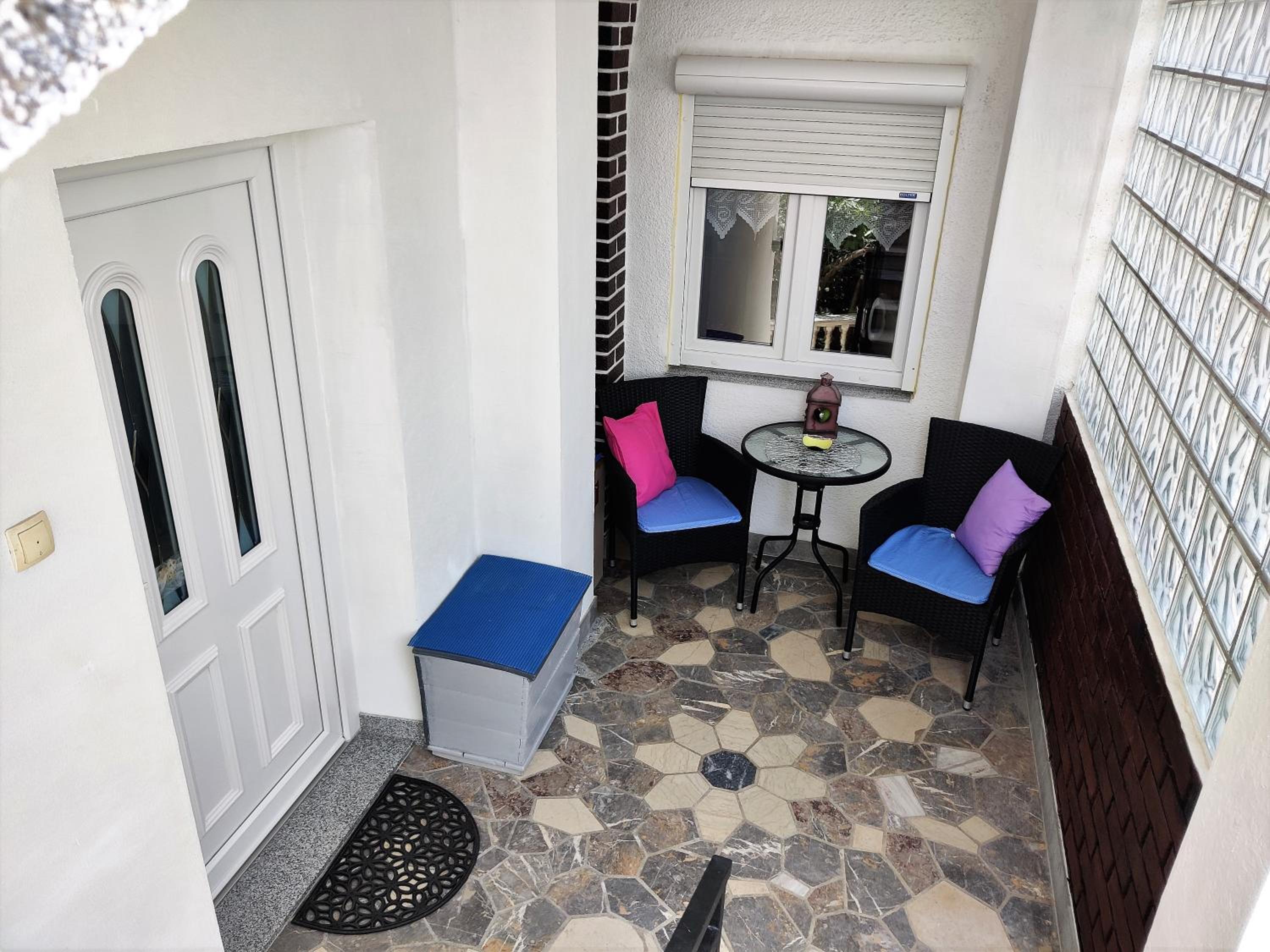 Apartment With Garden View photo 2