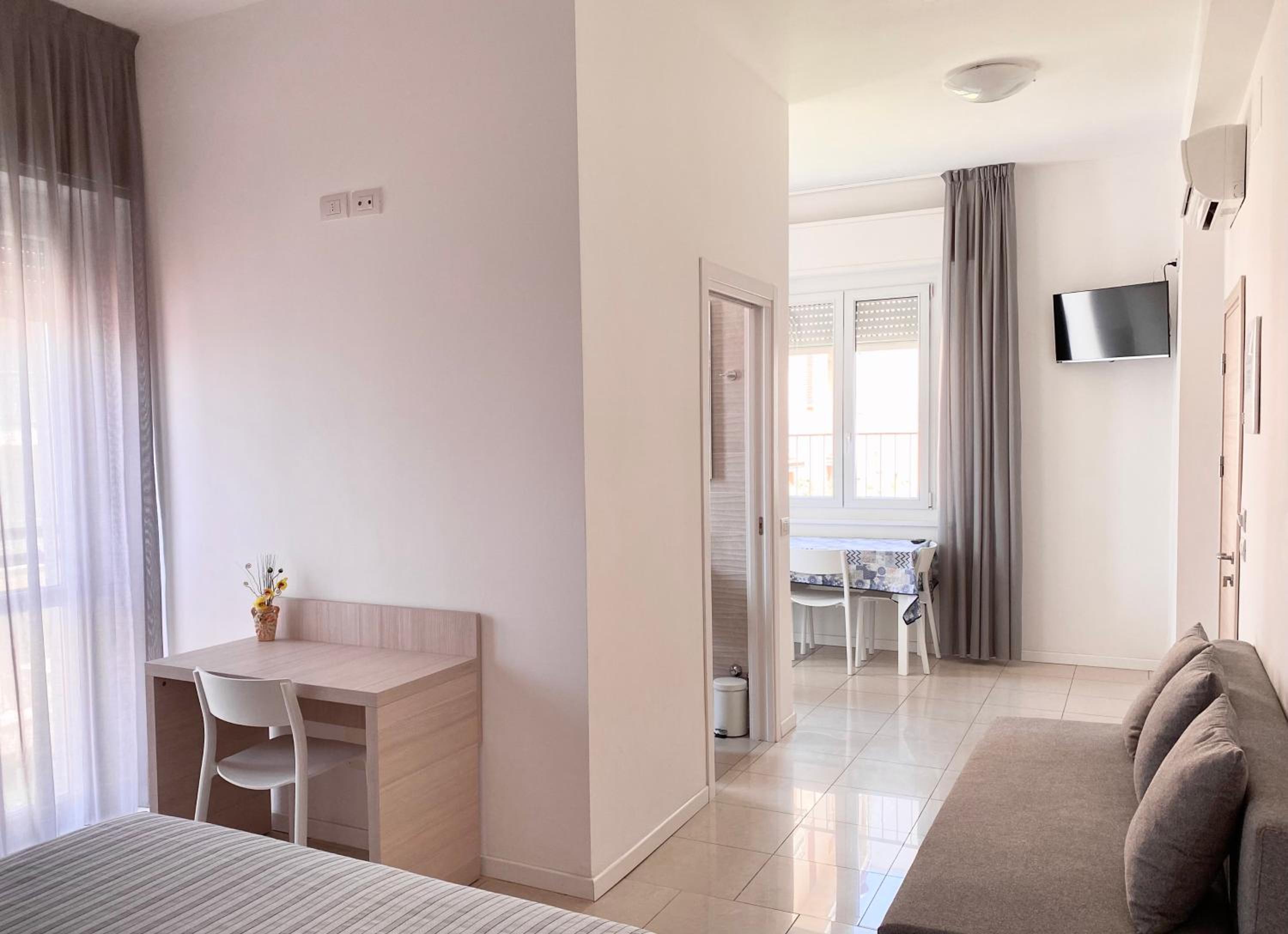 Studio Apartment photo 1