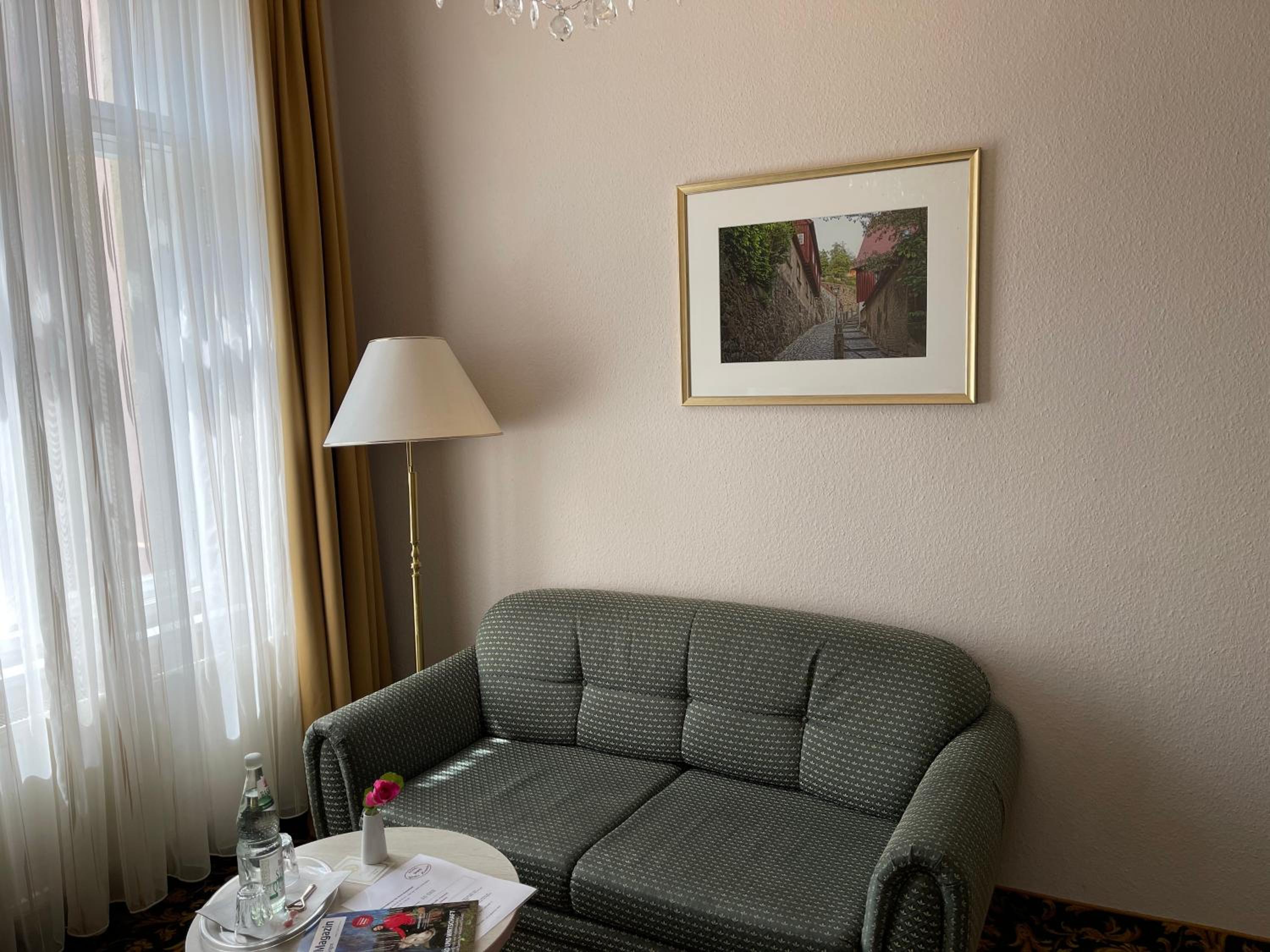 Comfort Room - Photo 4