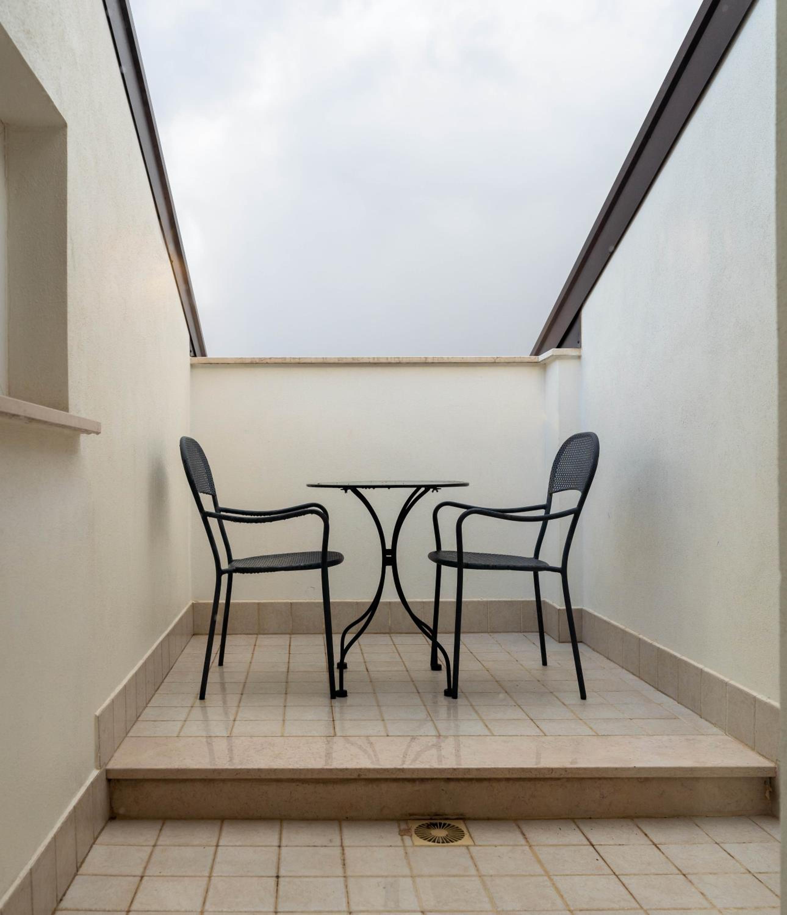 Triple Room with Terrace photo 3