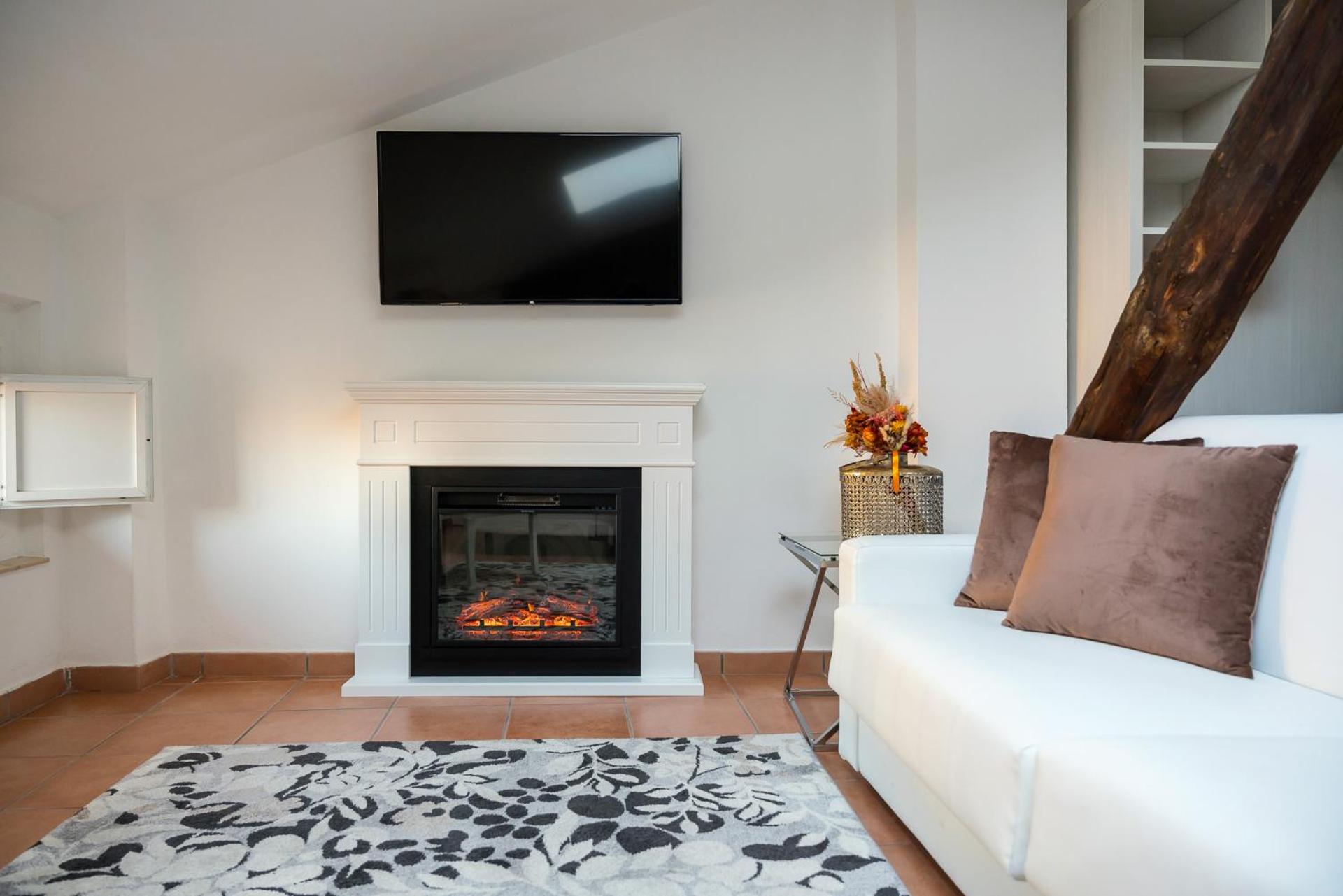 Junior Suite 302 - Photo 3