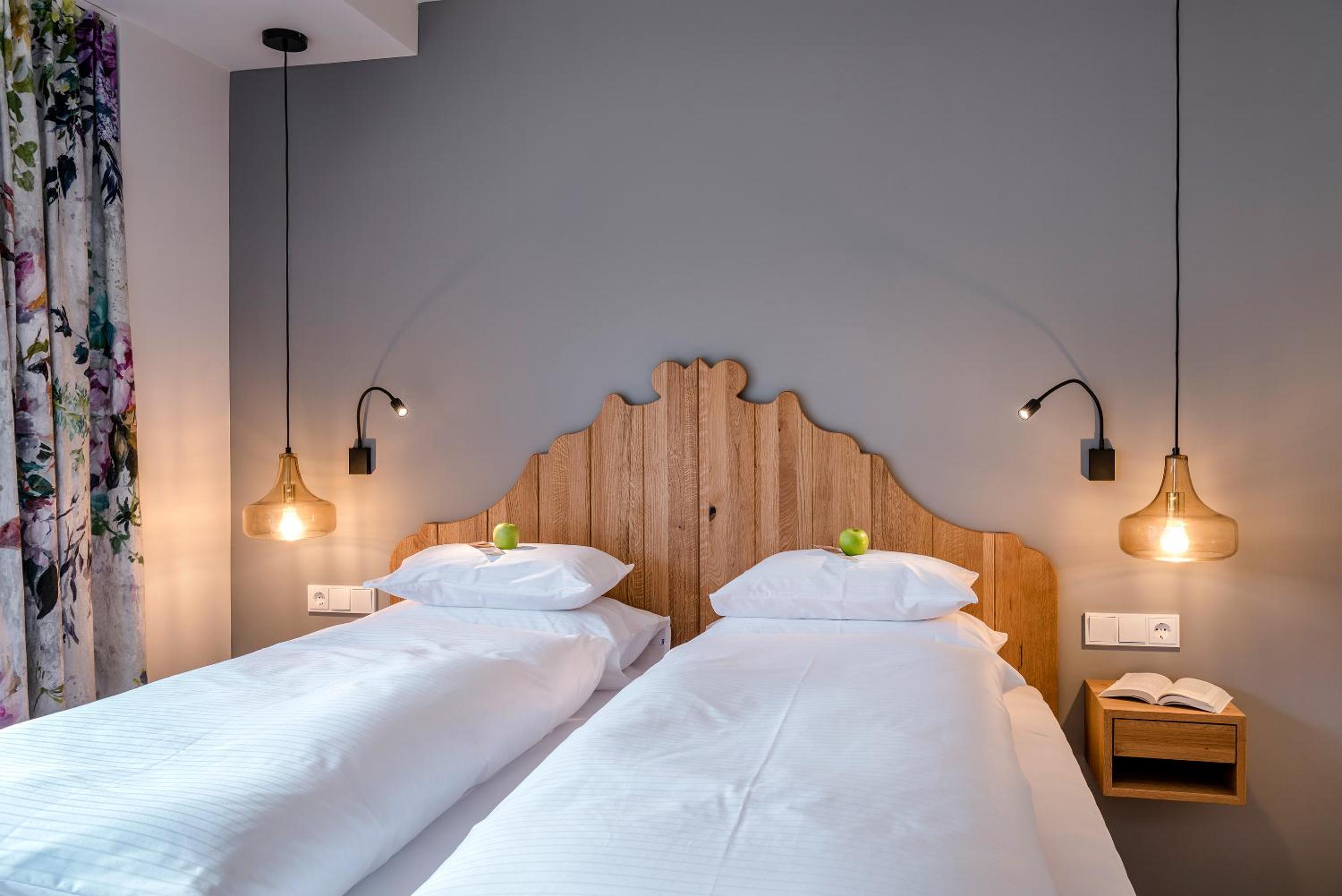 Deluxe Double Room with Balcony photo 3