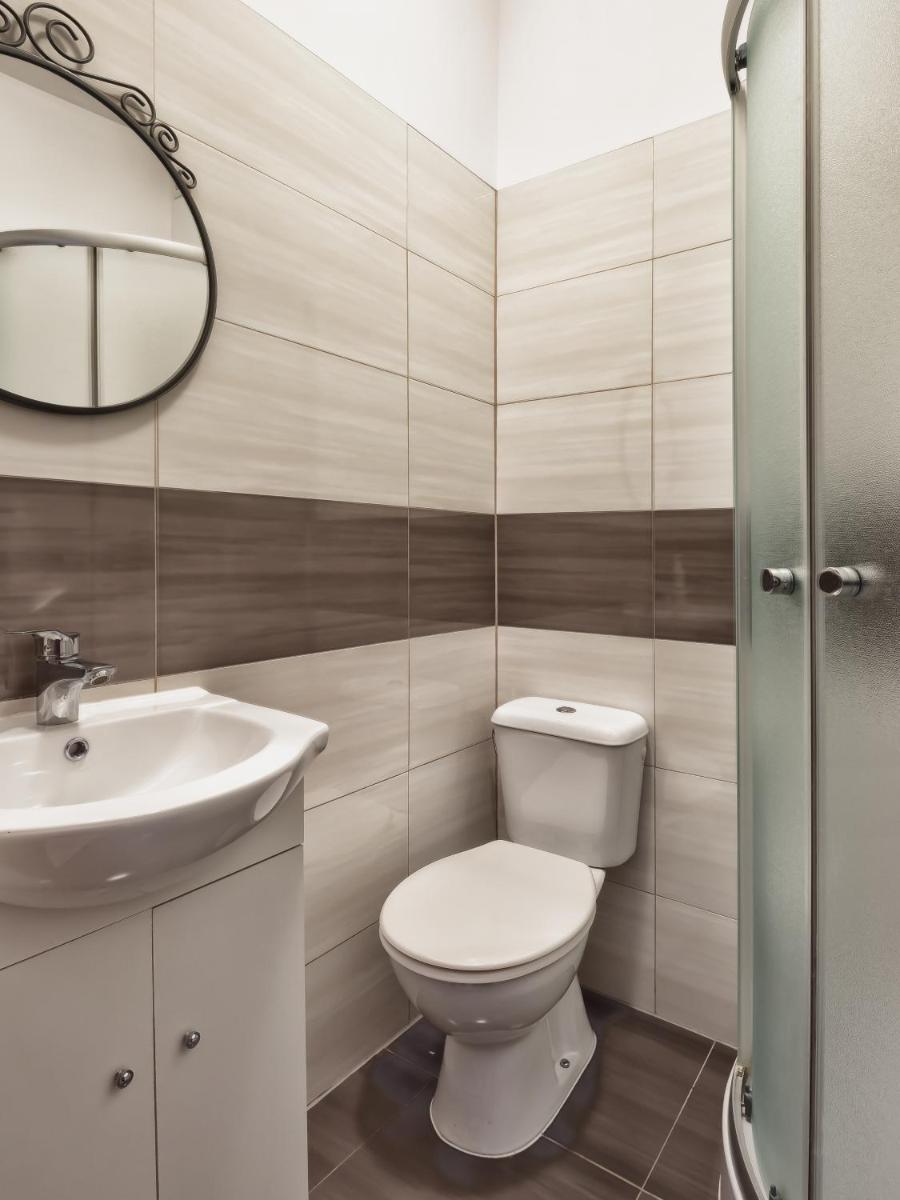 Single Room with Private Bathroom