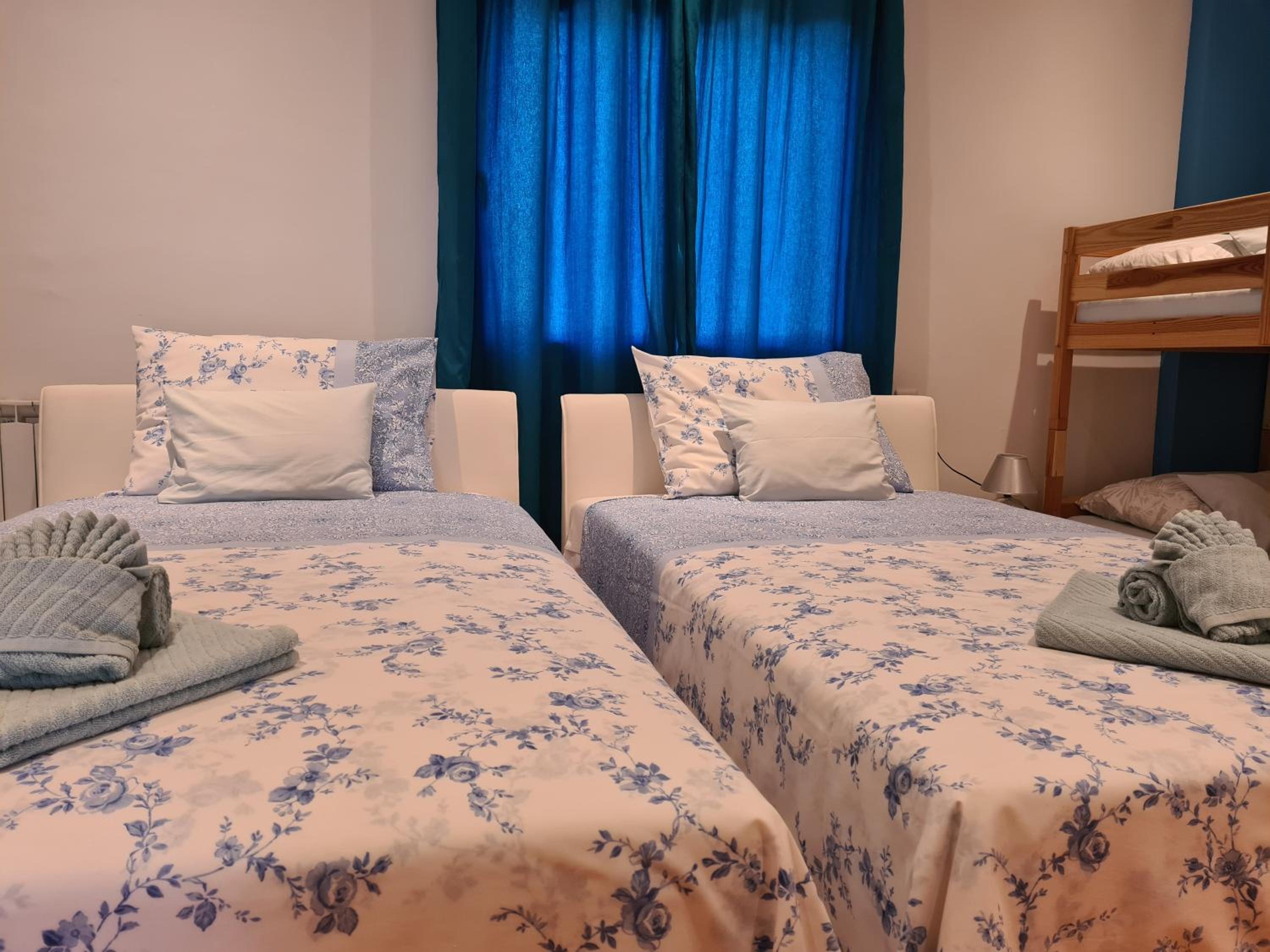 Classic Quadruple Room photo 2