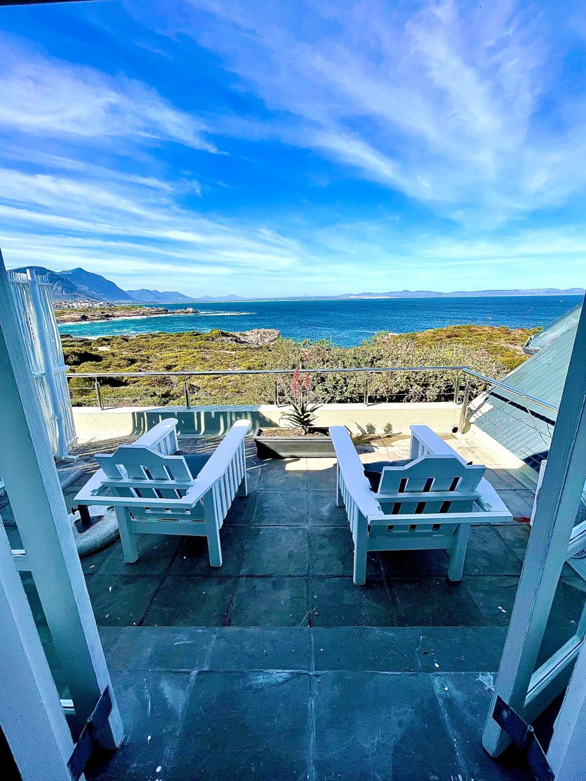 King Room with Sea View - Photo 8