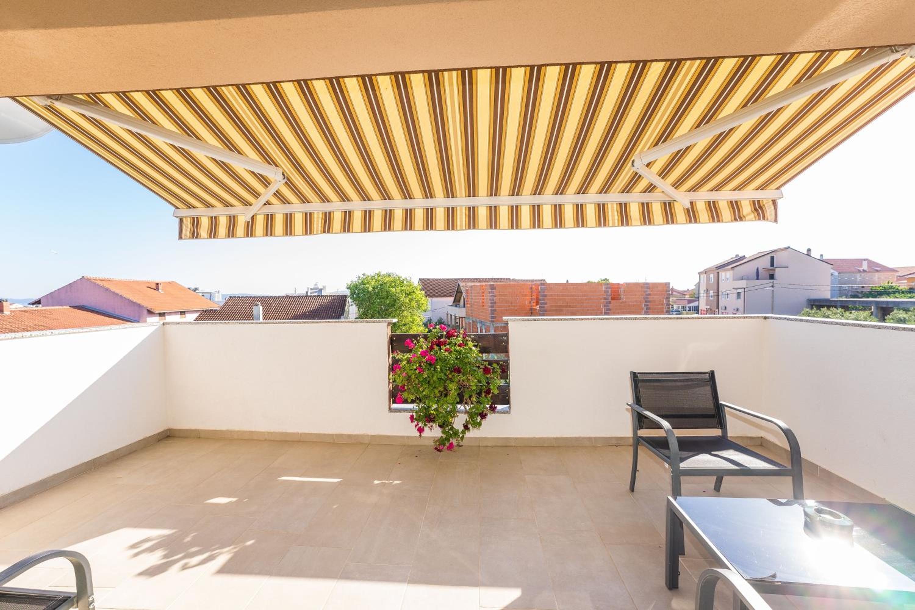 One Bedroom Apartment with Balcony - Photo 23