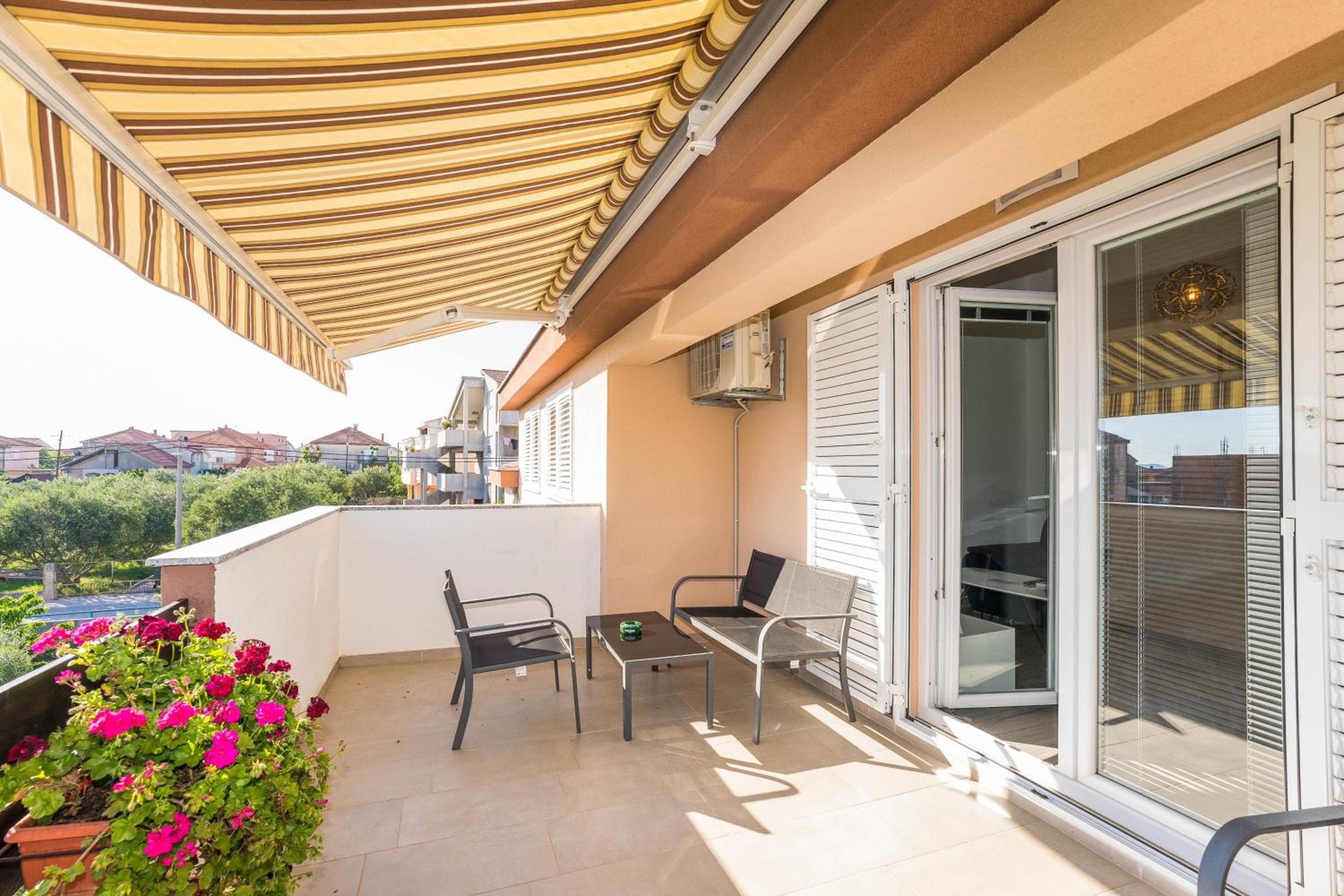 One Bedroom Apartment with Balcony - Photo 20