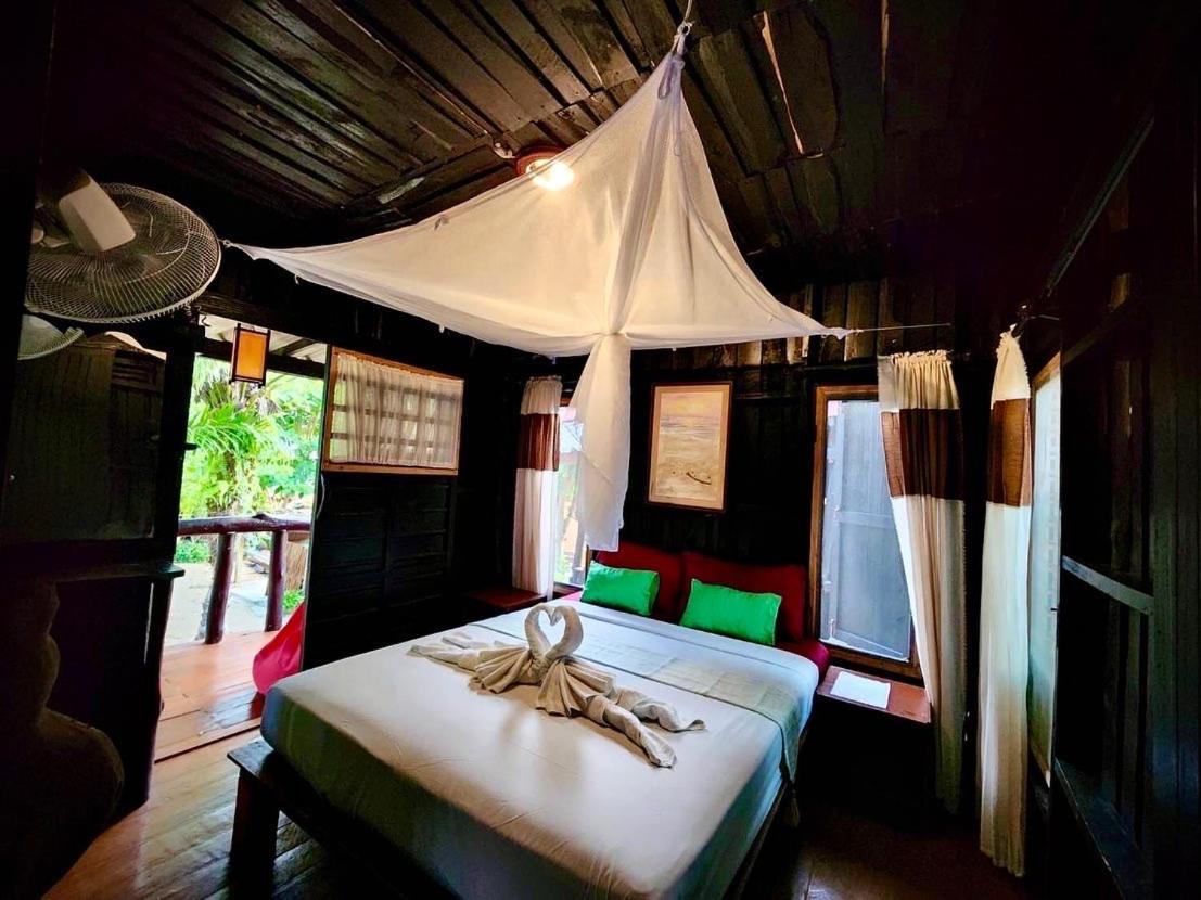 Standard Double Room with Air-Conditioning