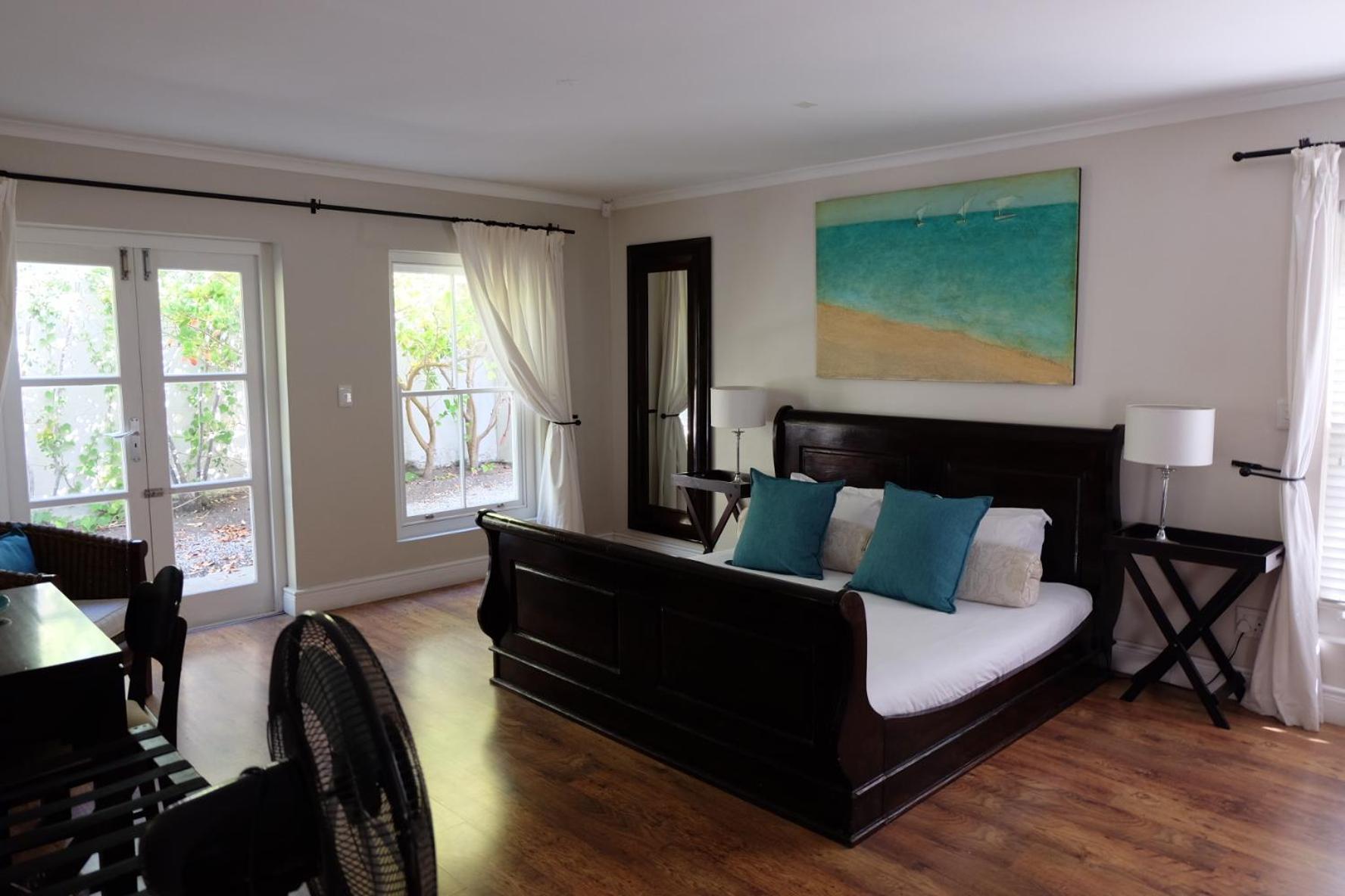 Apartment with Sea View - Photo 6