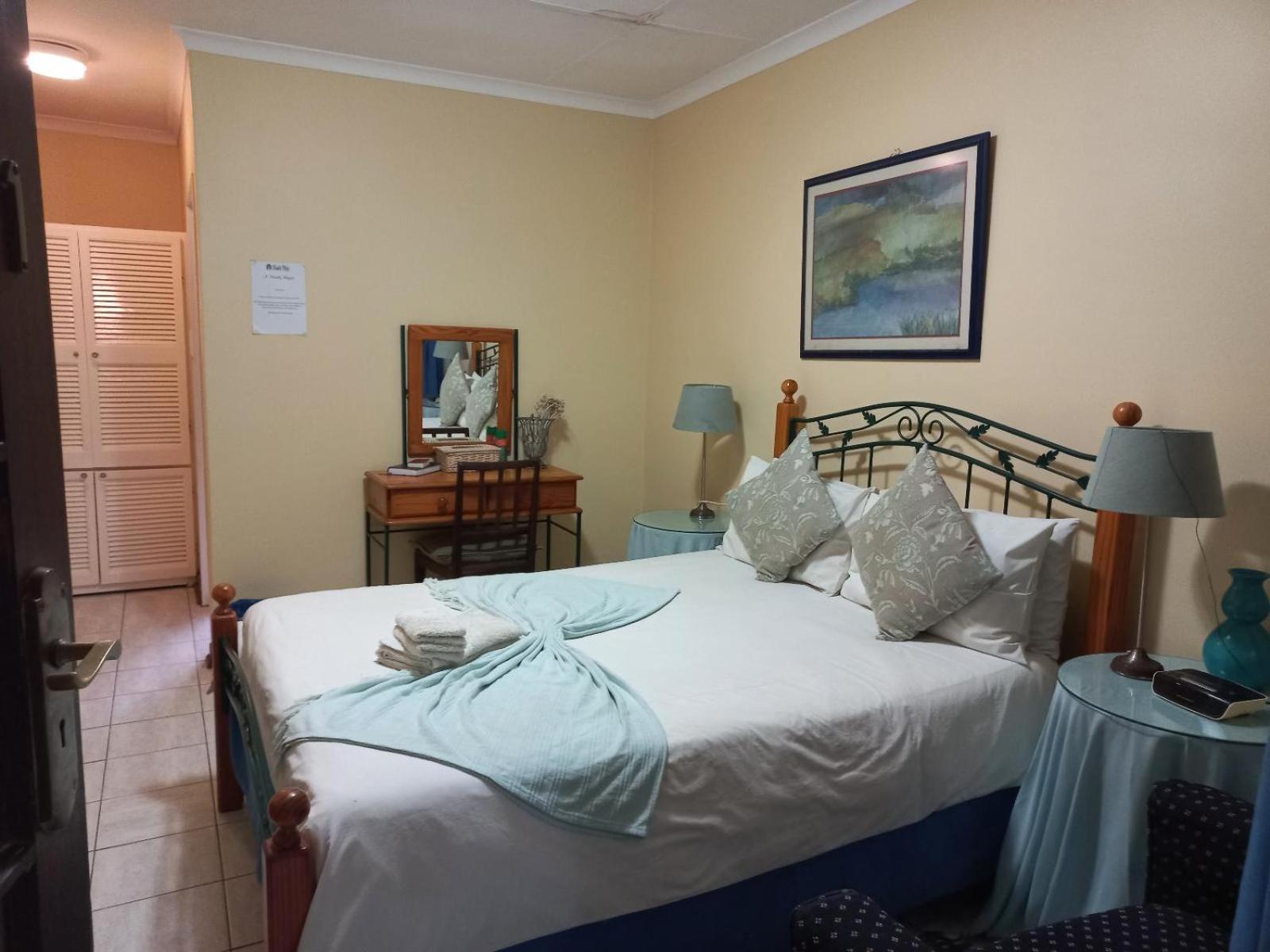 Standard Double Room - Photo 4