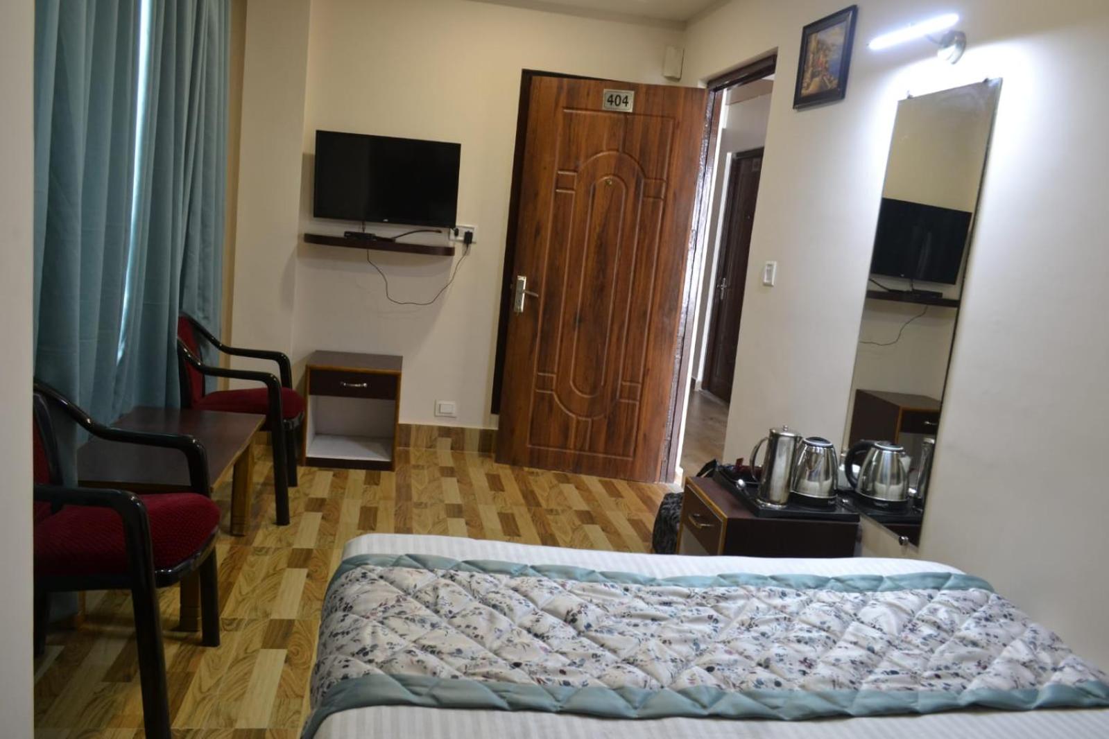 Standard Double Room - Photo 4