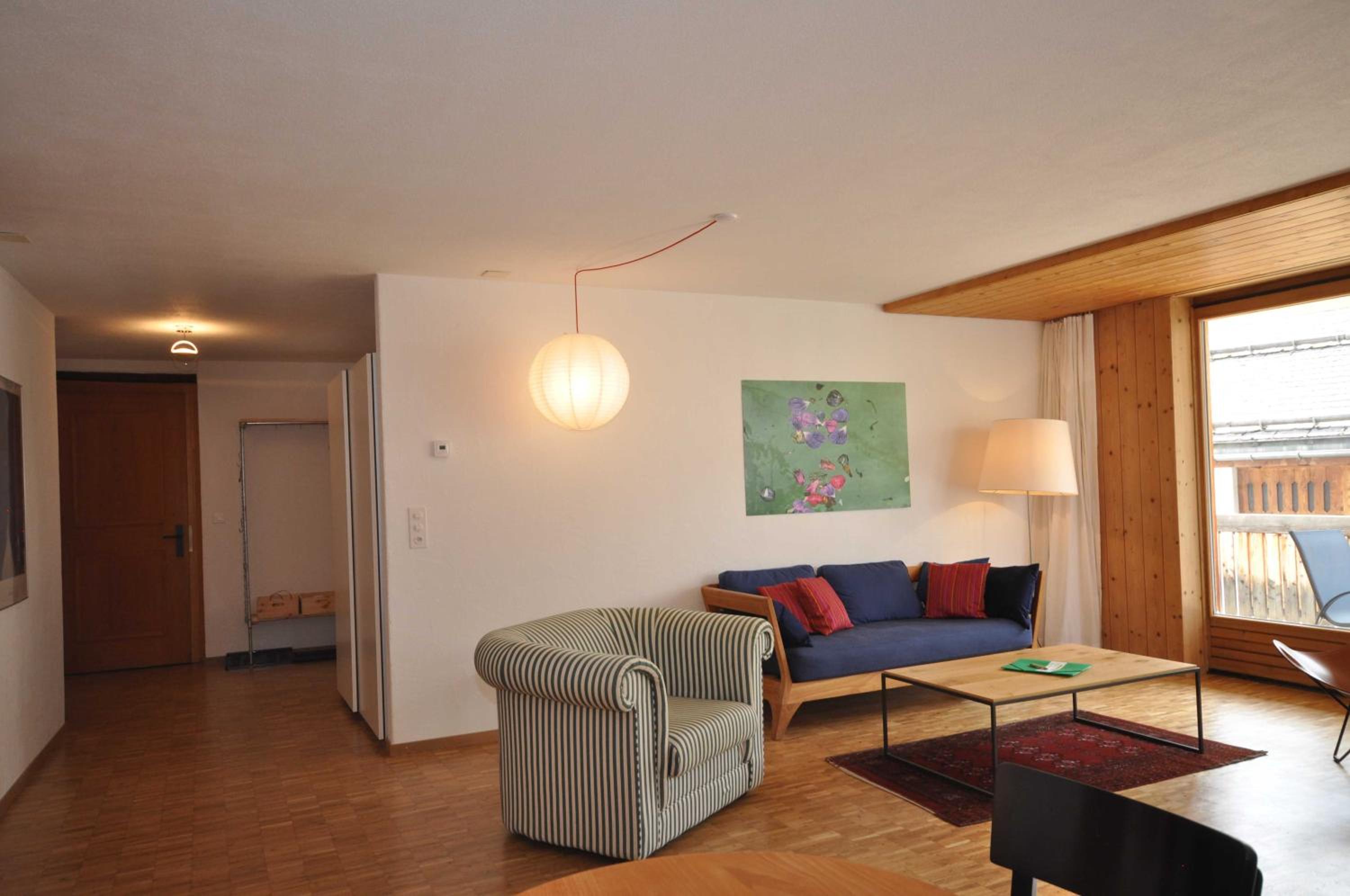 Apartment with Mountain View photo 2