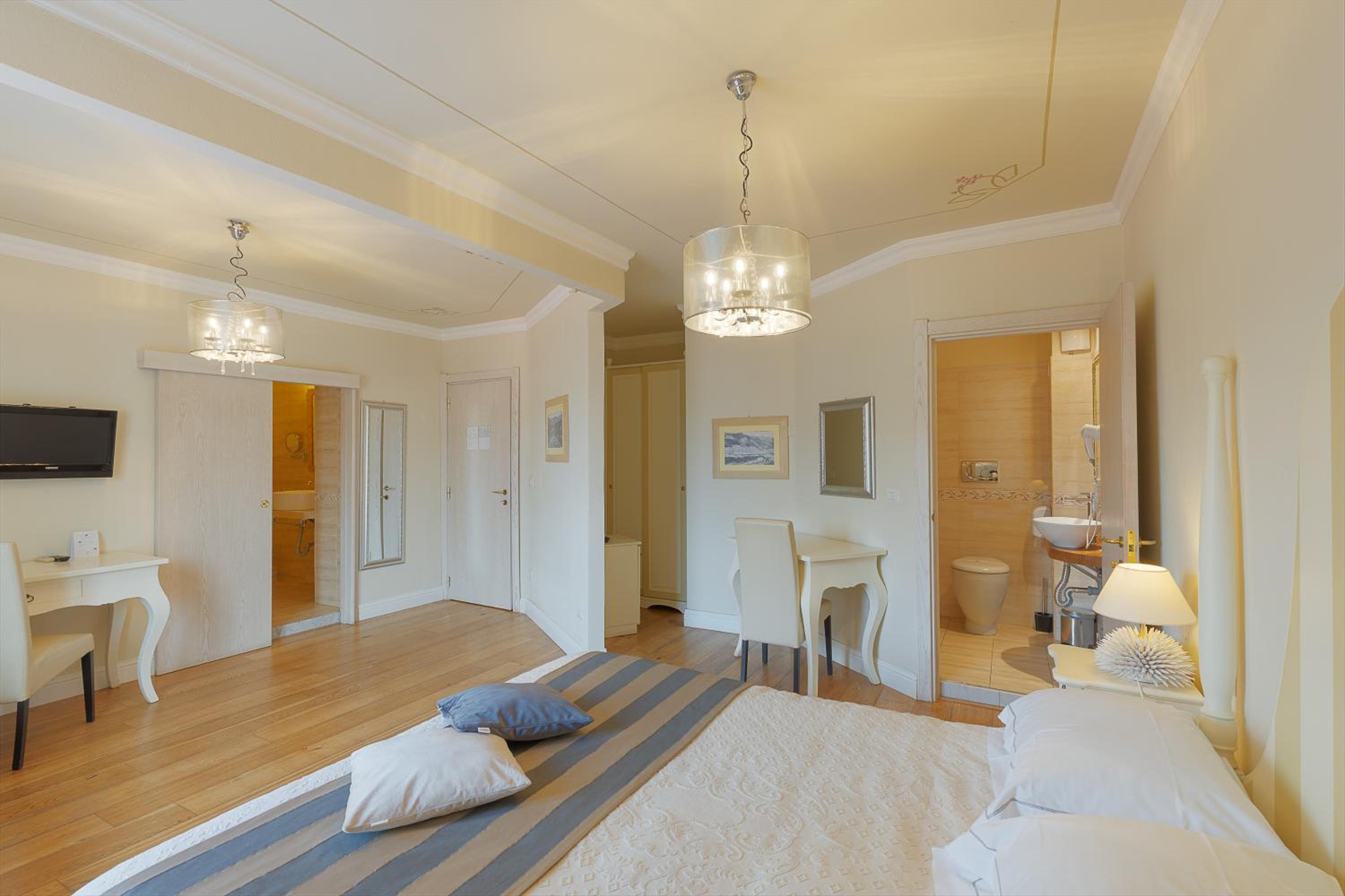Junior Suite with Terrace