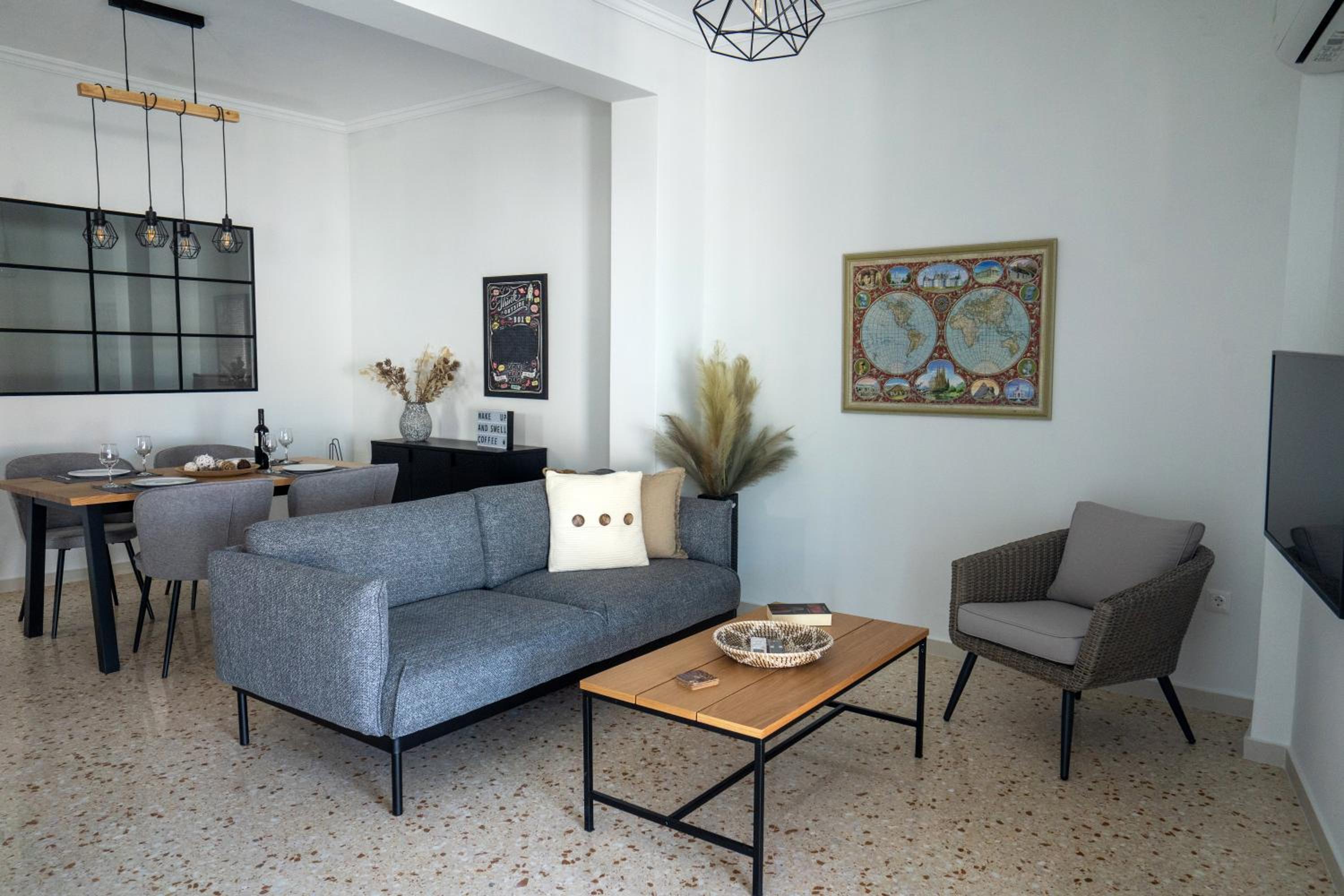 Two-Bedroom Deluxe Apartment with Balcony