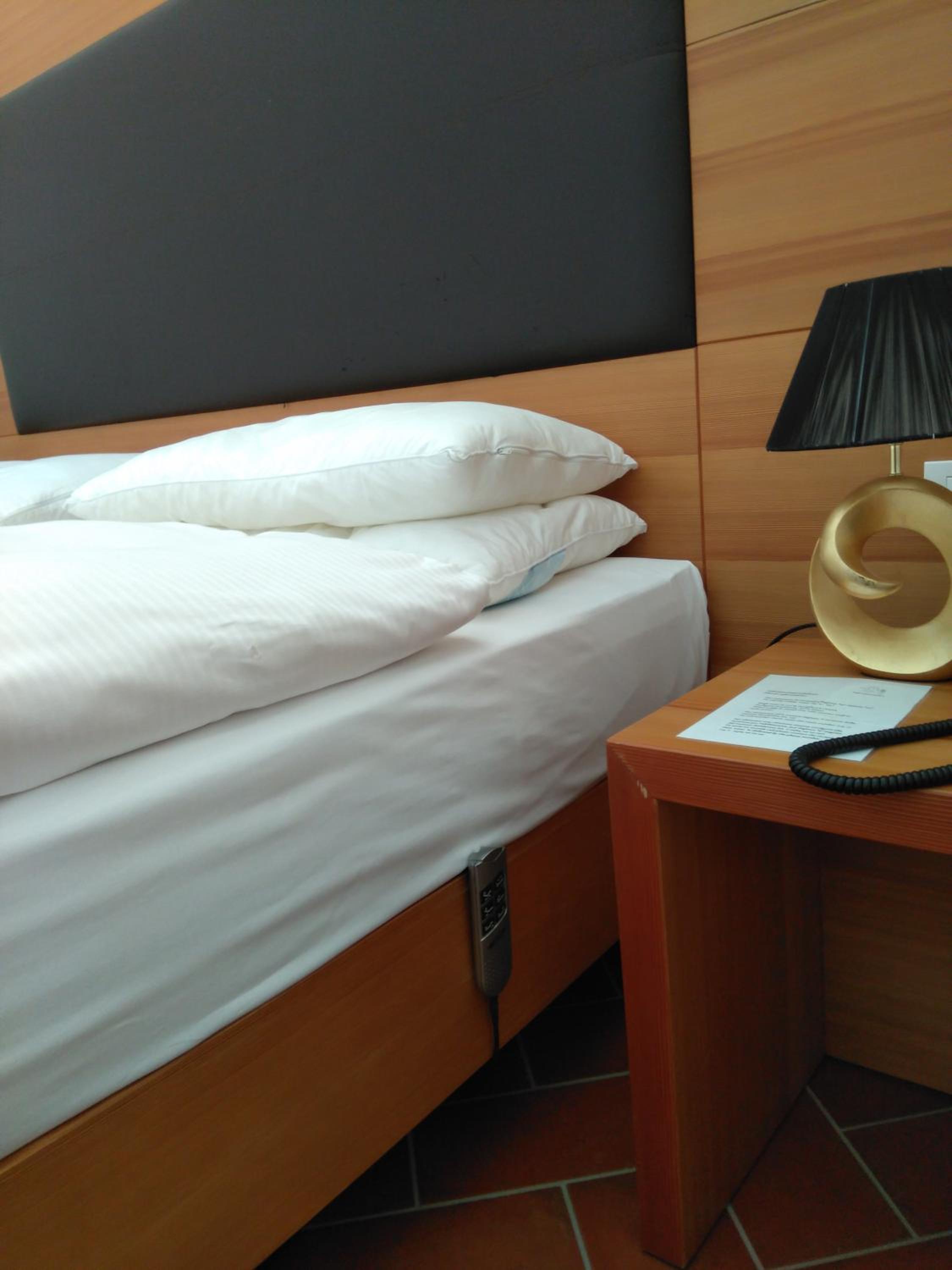 Deluxe Twin Room photo 2