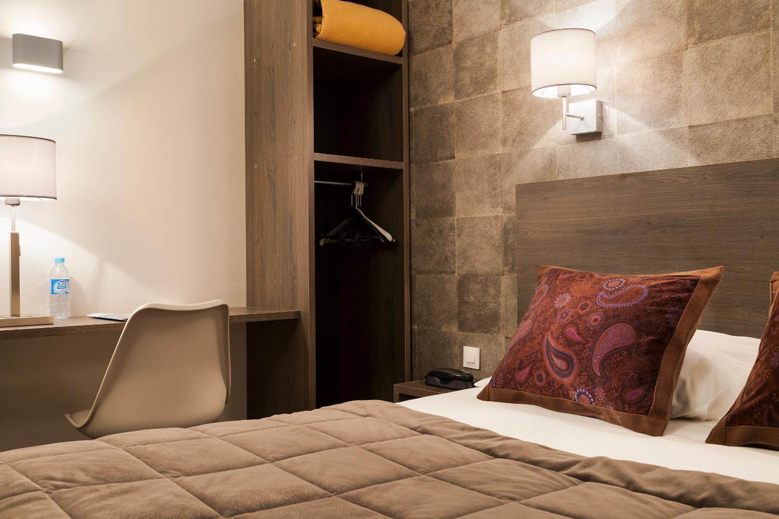 Standard Twin Room photo 3